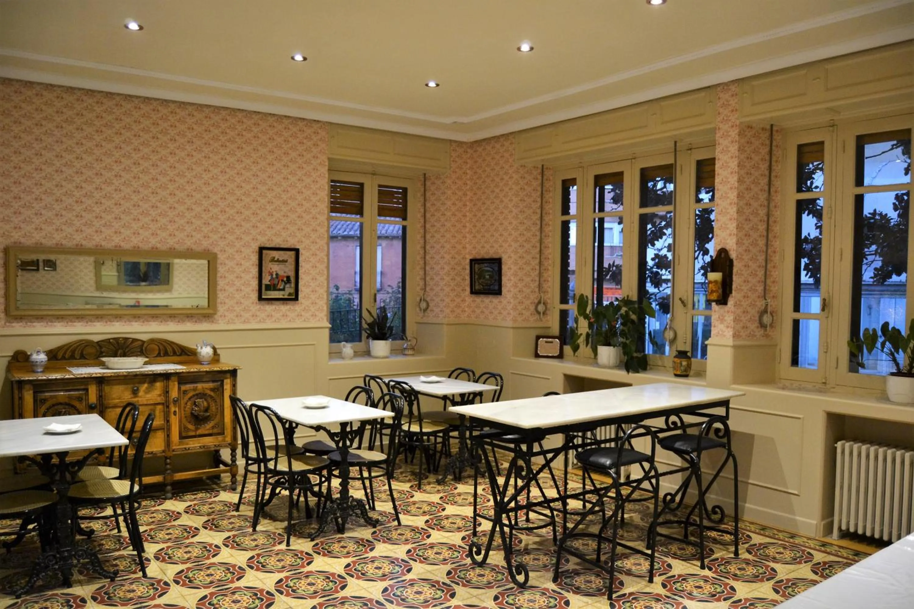 Lounge or bar in Hotel Villegas