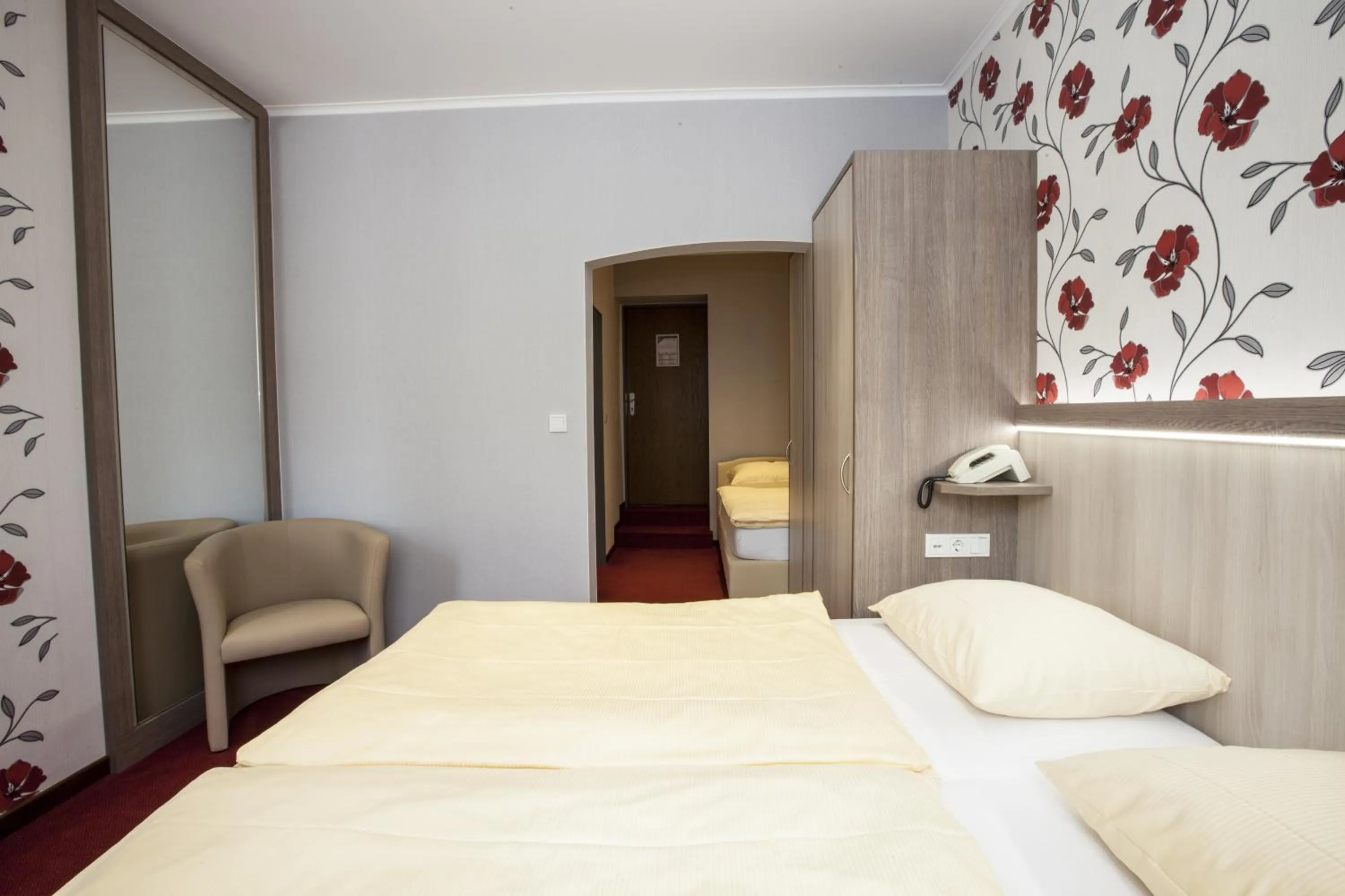 Bed in Hotel du Commerce - Restaurant La Table de Clervaux