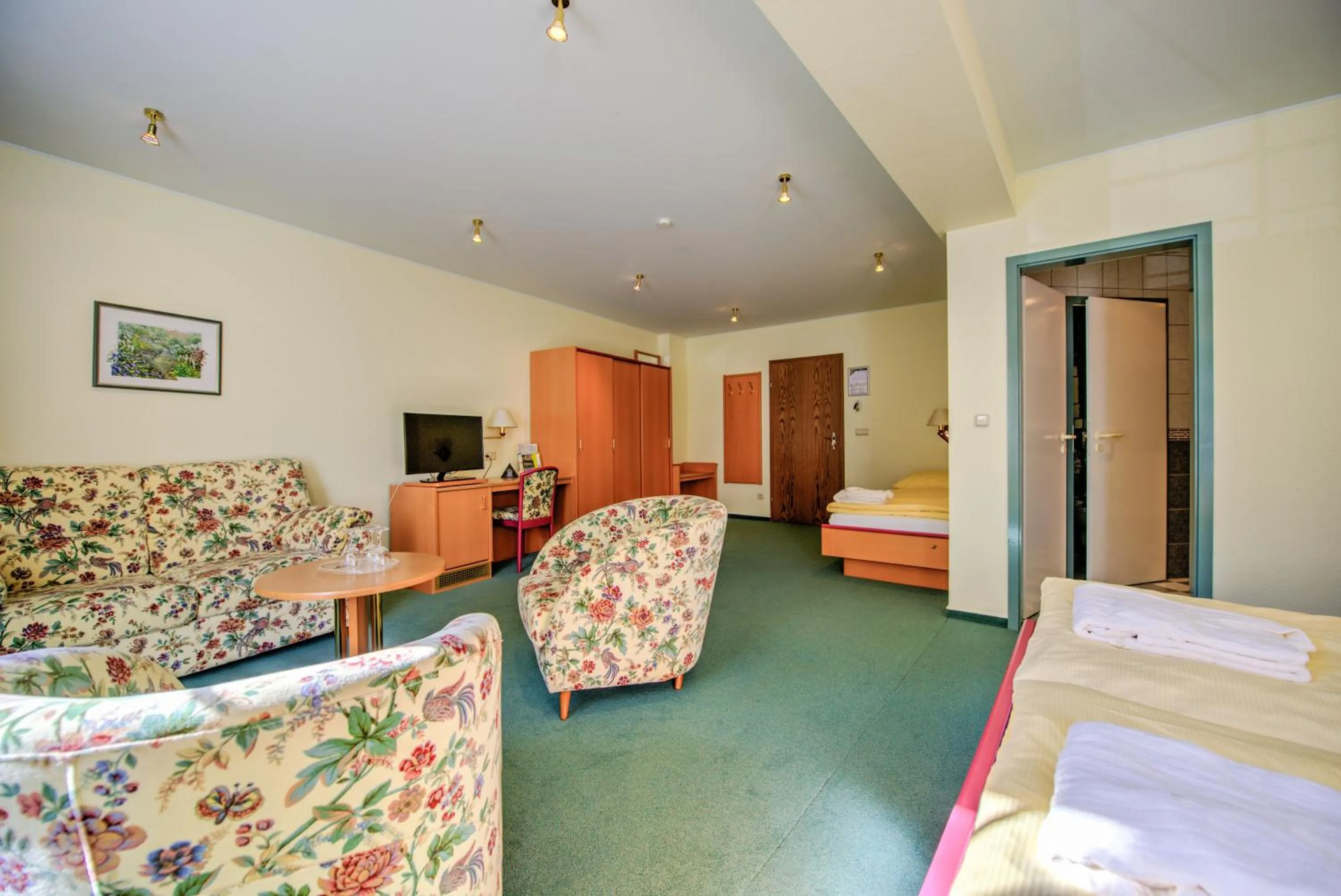 Bed in Hotel du Commerce - Restaurant La Table de Clervaux