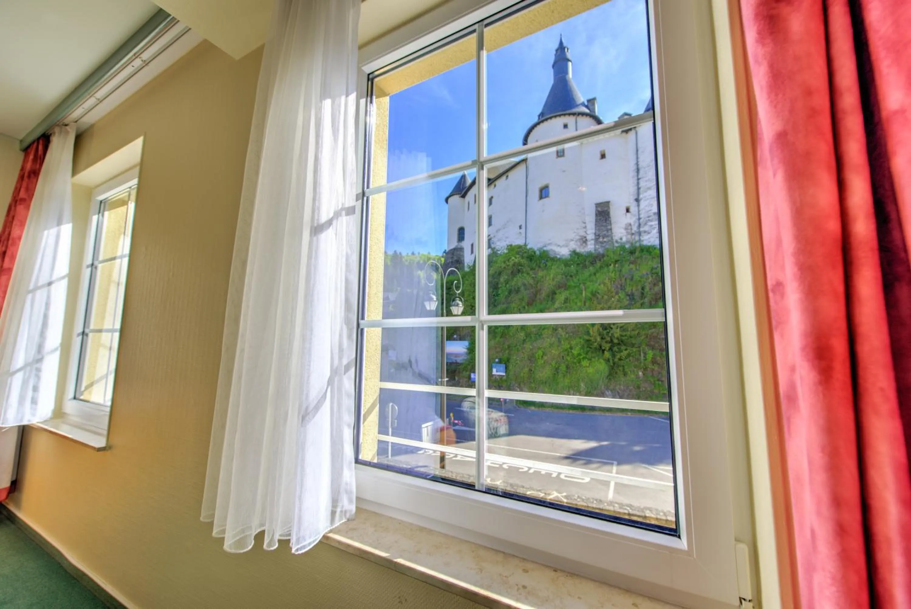 Hotel du Commerce - Restaurant La Table de Clervaux