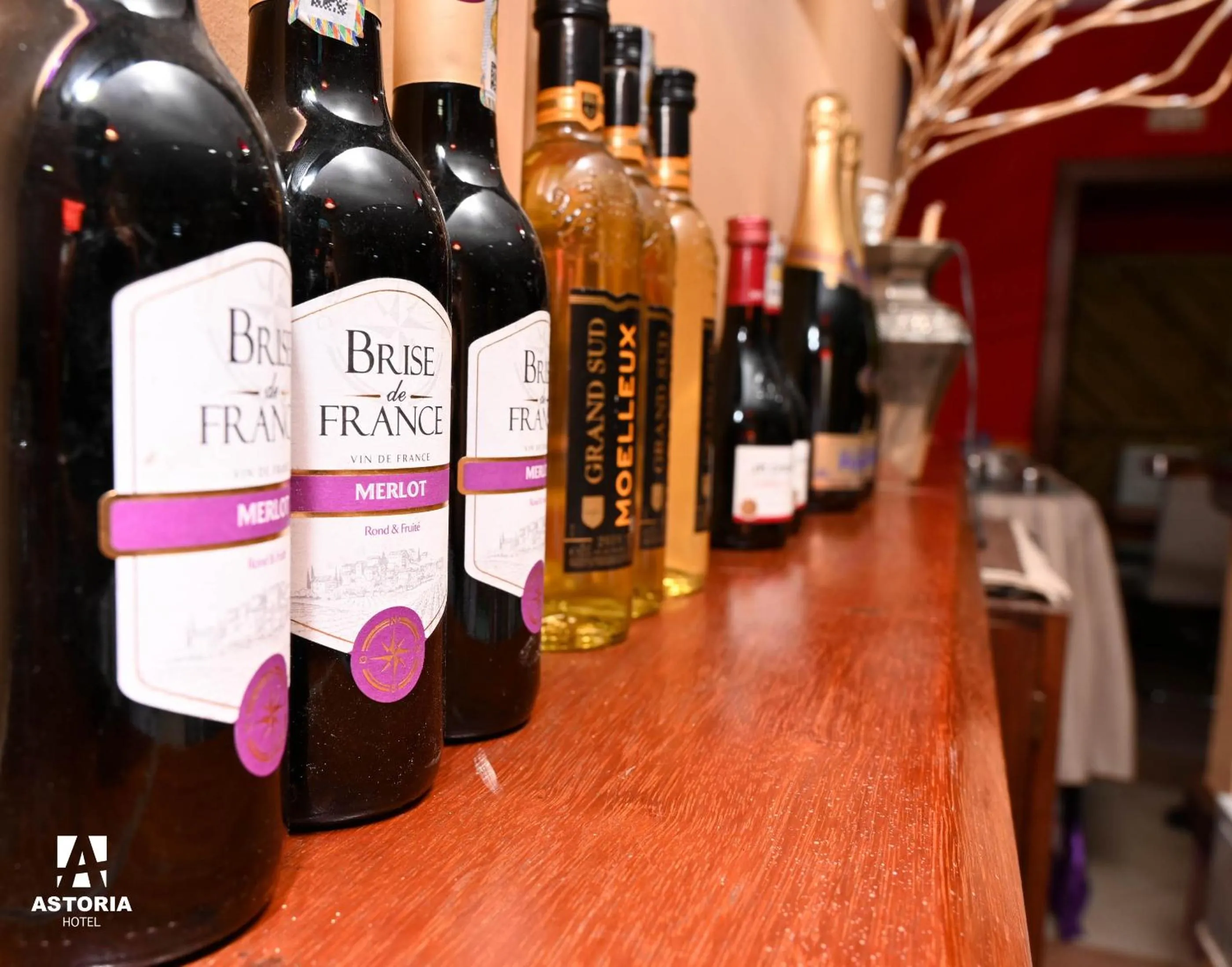 Drinks in Hotel Astoria