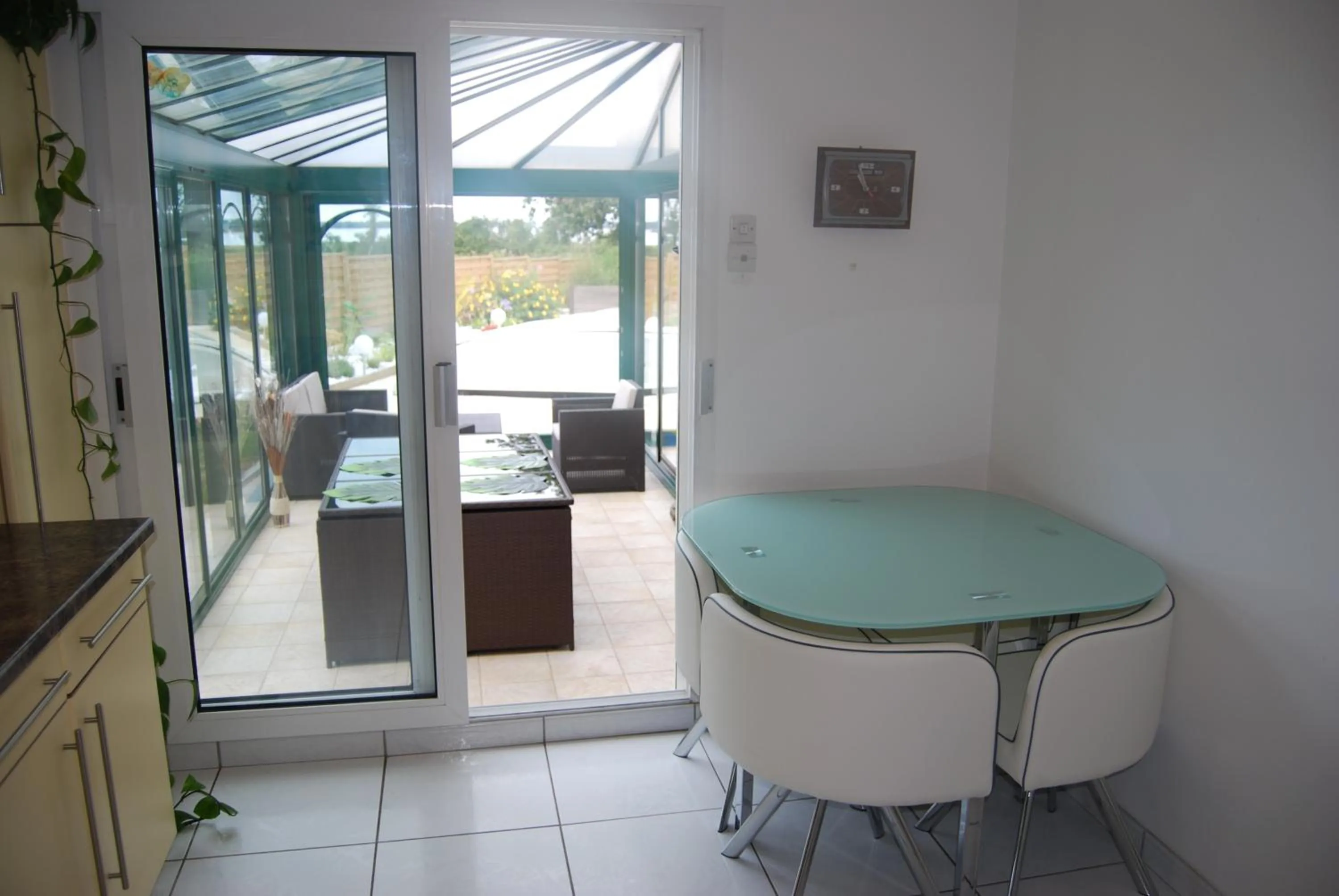 Garden view in Kerzara - Le Gîte