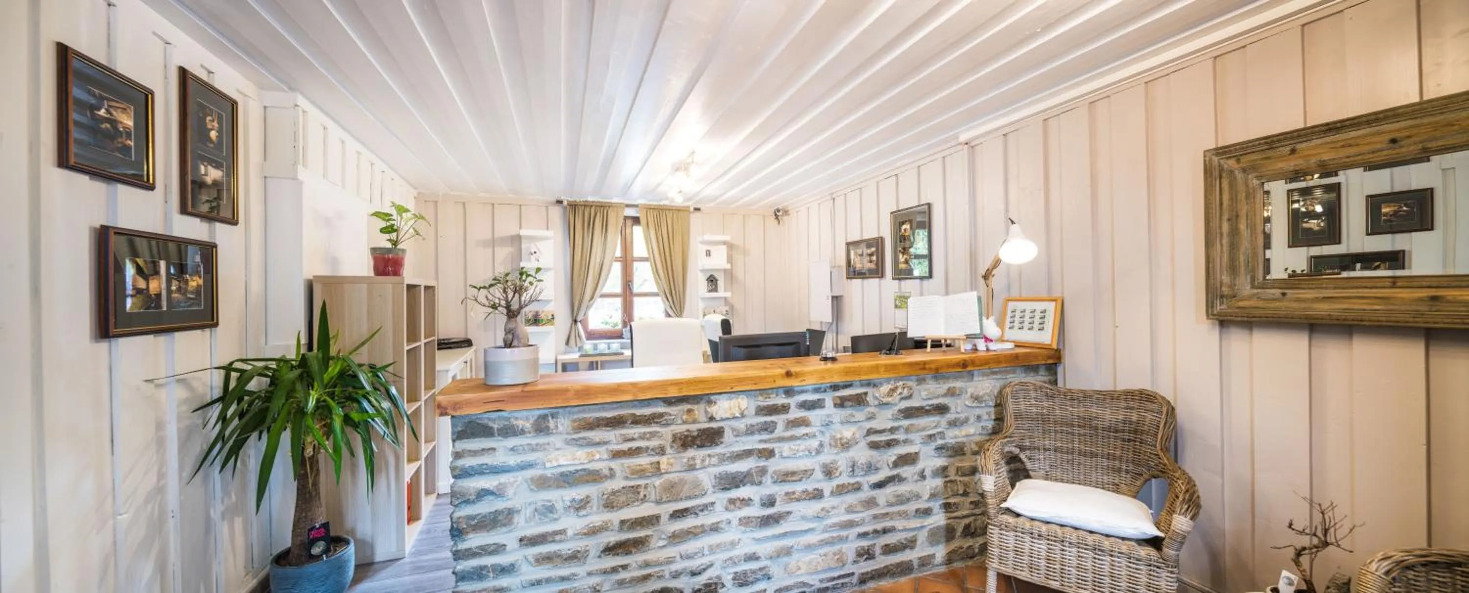 Lobby or reception in Domaine du Moulin d'Asselborn