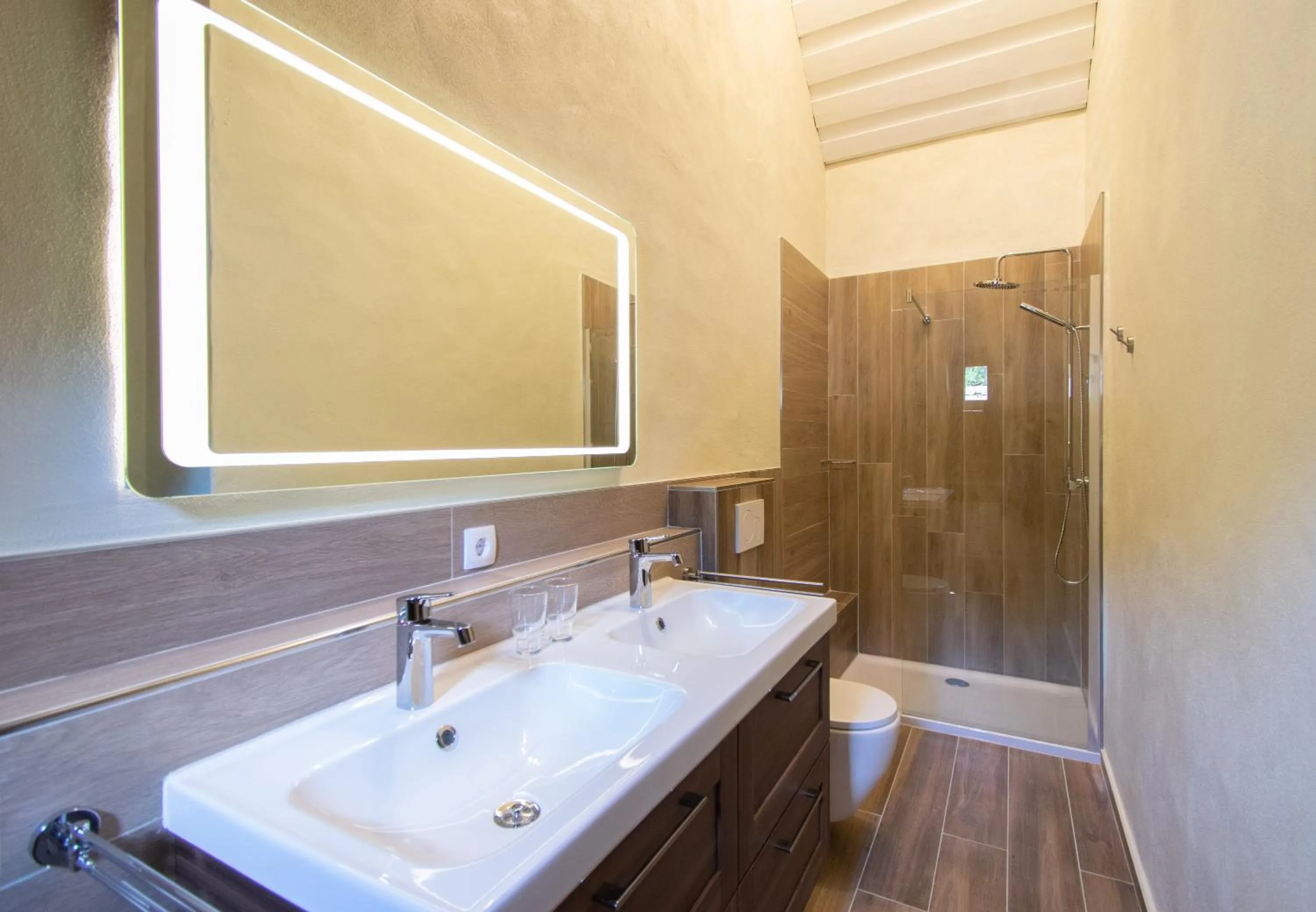 Shower in Domaine du Moulin d'Asselborn