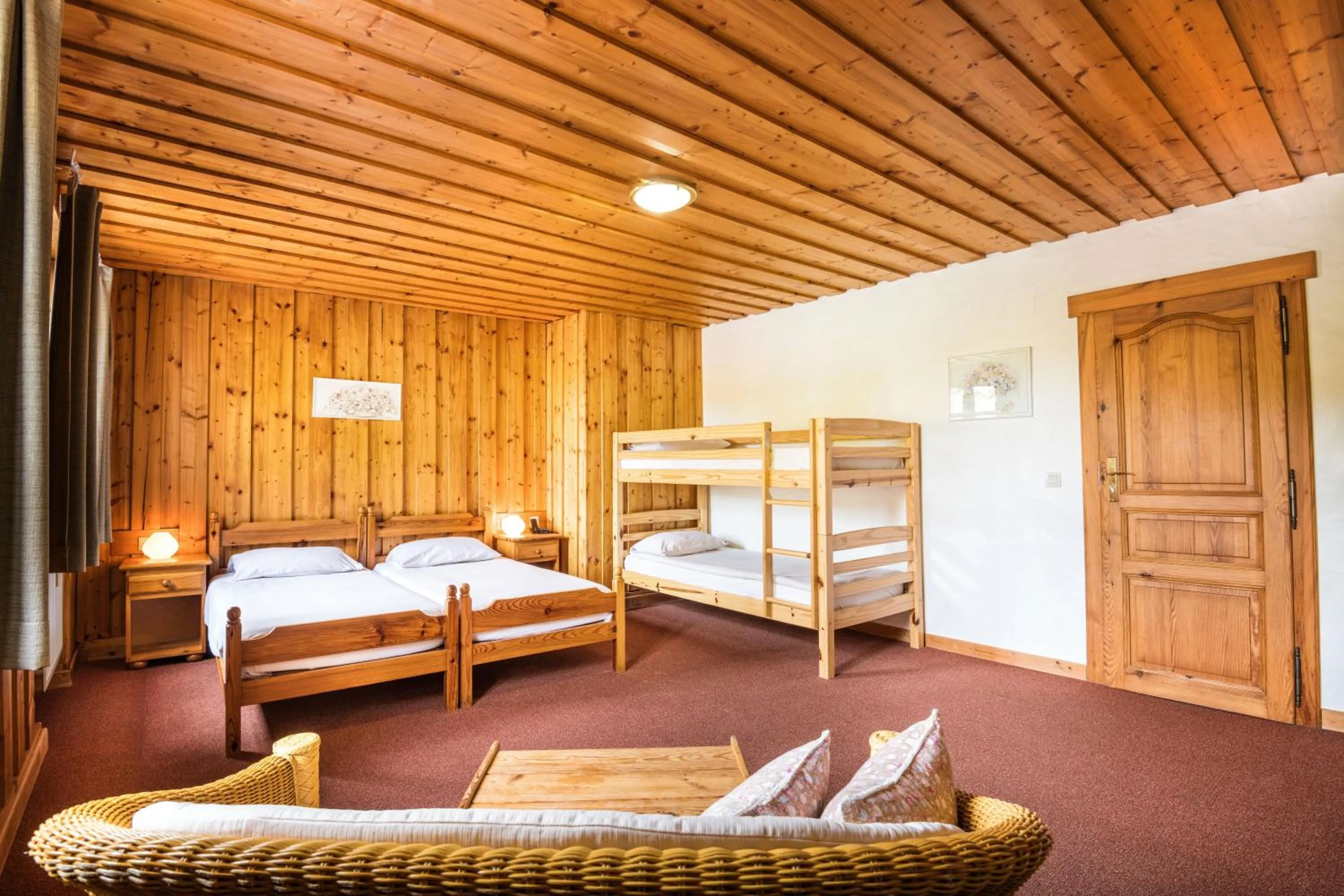 Photo of the whole room, Bed in Domaine du Moulin d'Asselborn