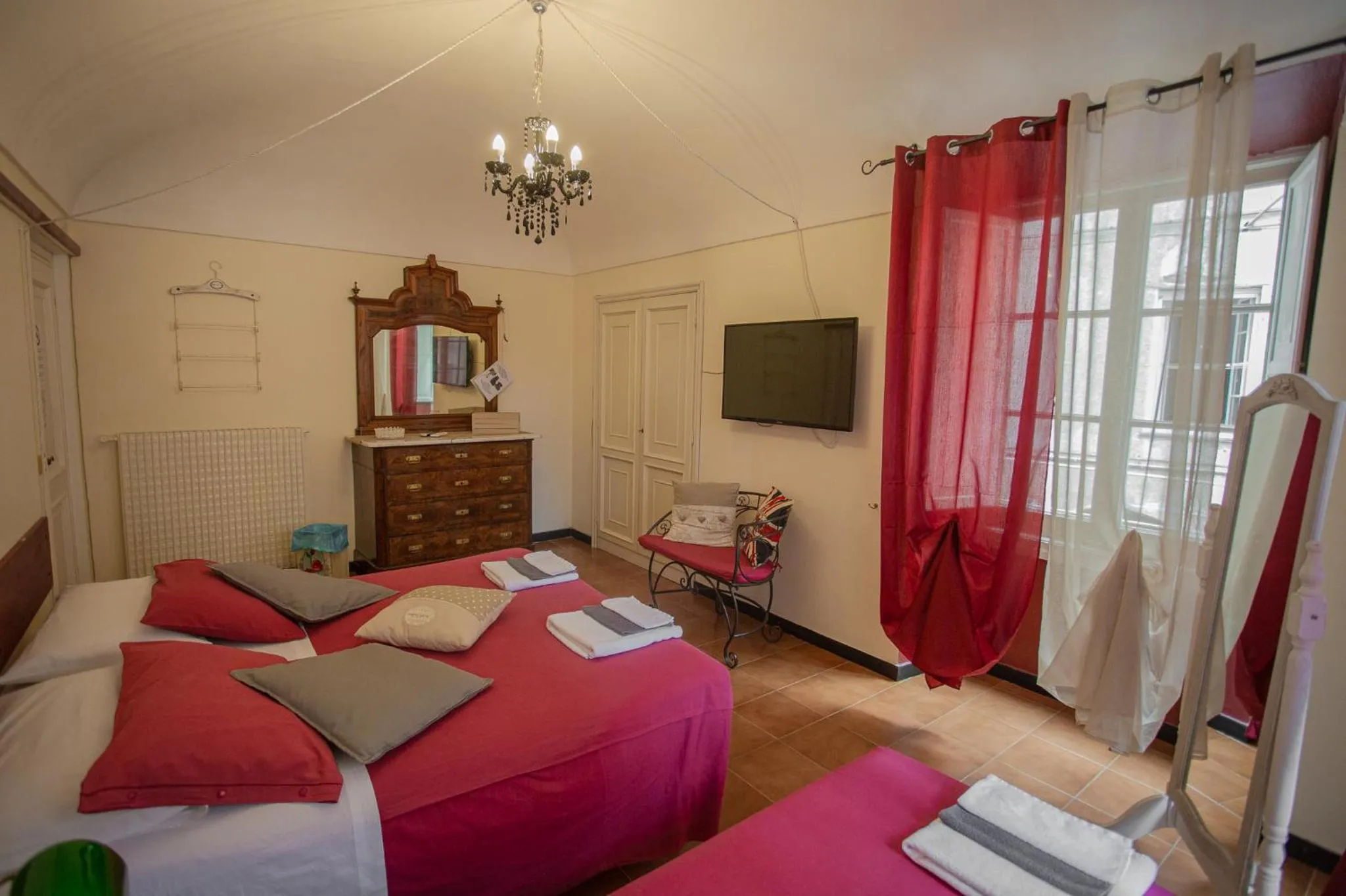 Photo of the whole room, Bed in Antico Pozzo Bed and Breakfast