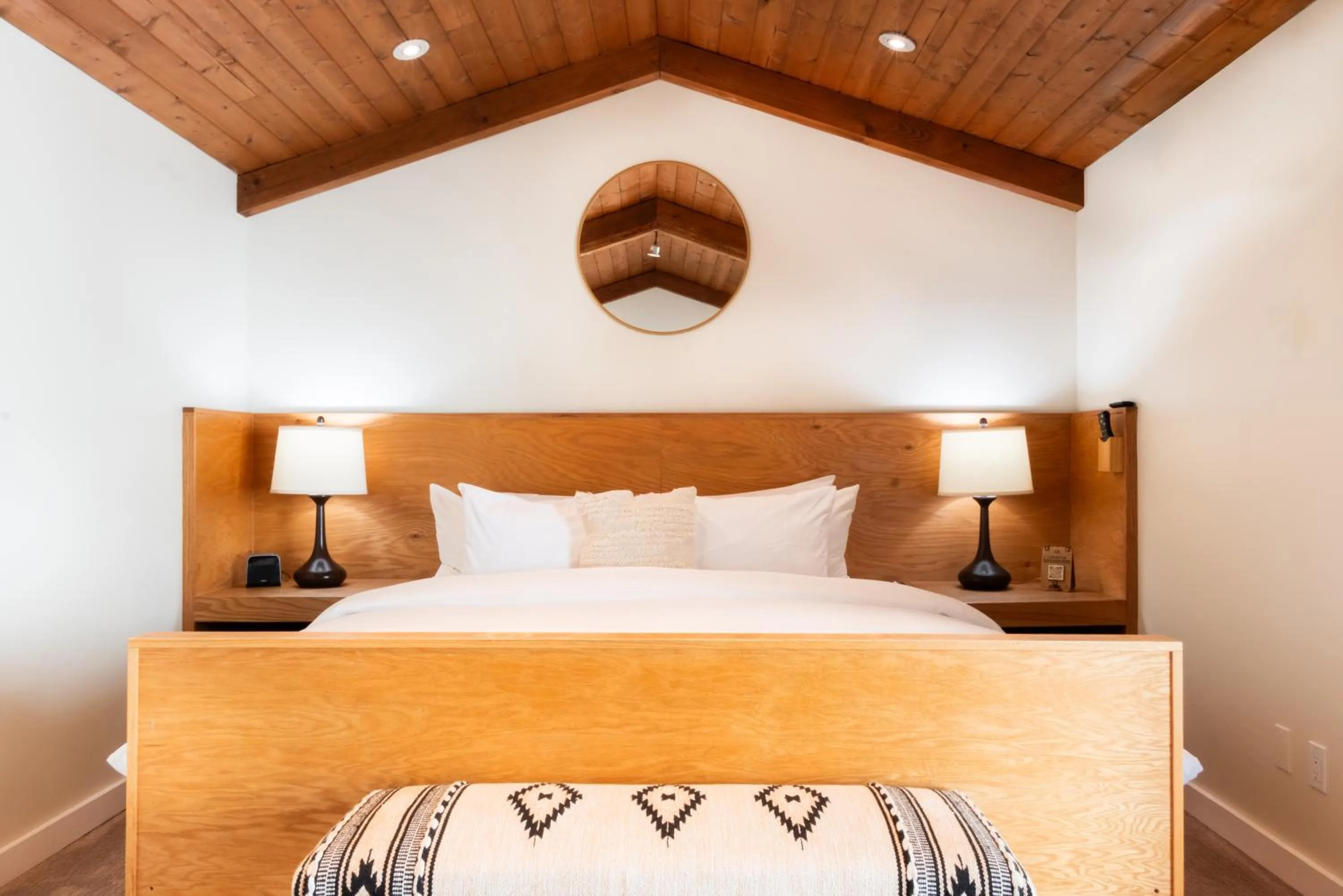 Bedroom, Bed in CALAMIGOS RANCH Resort & Spa