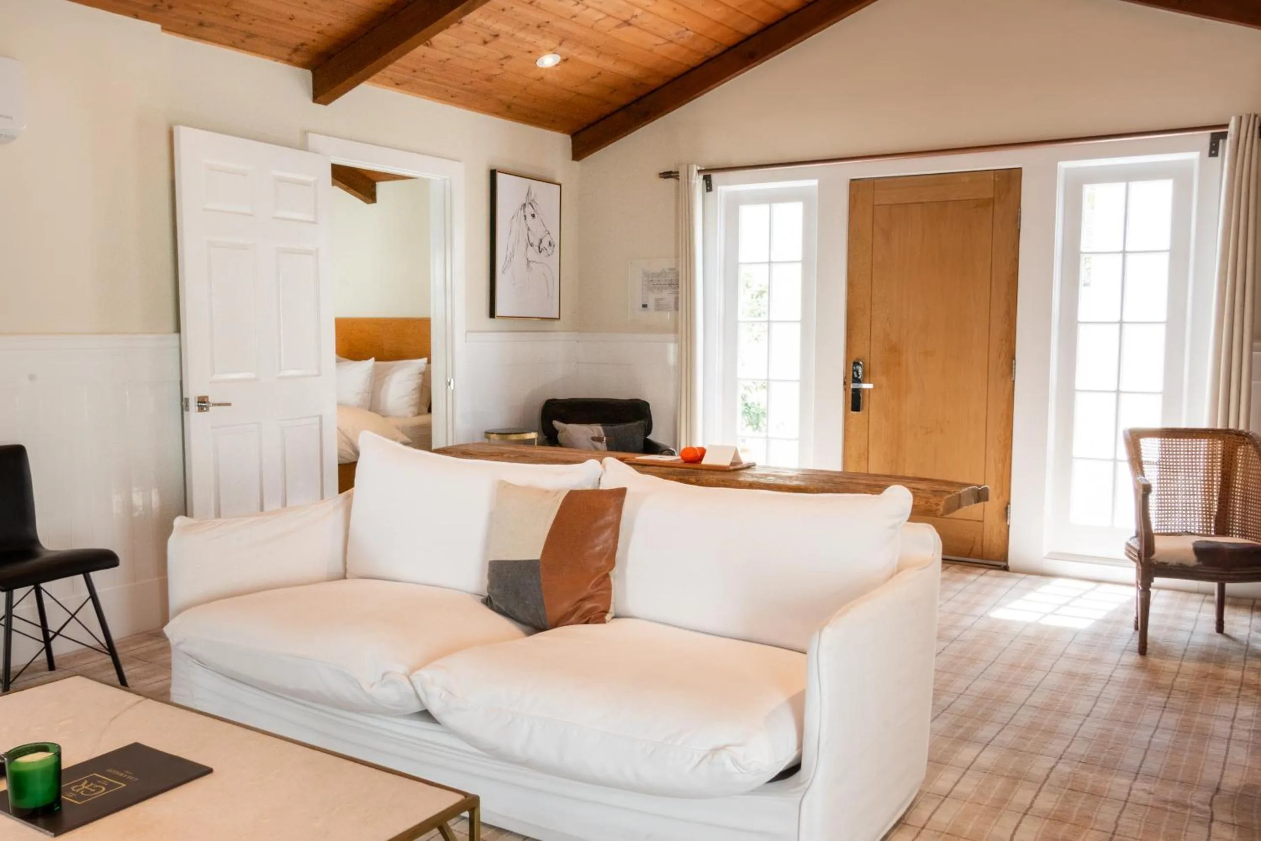 Living room in CALAMIGOS RANCH Resort & Spa