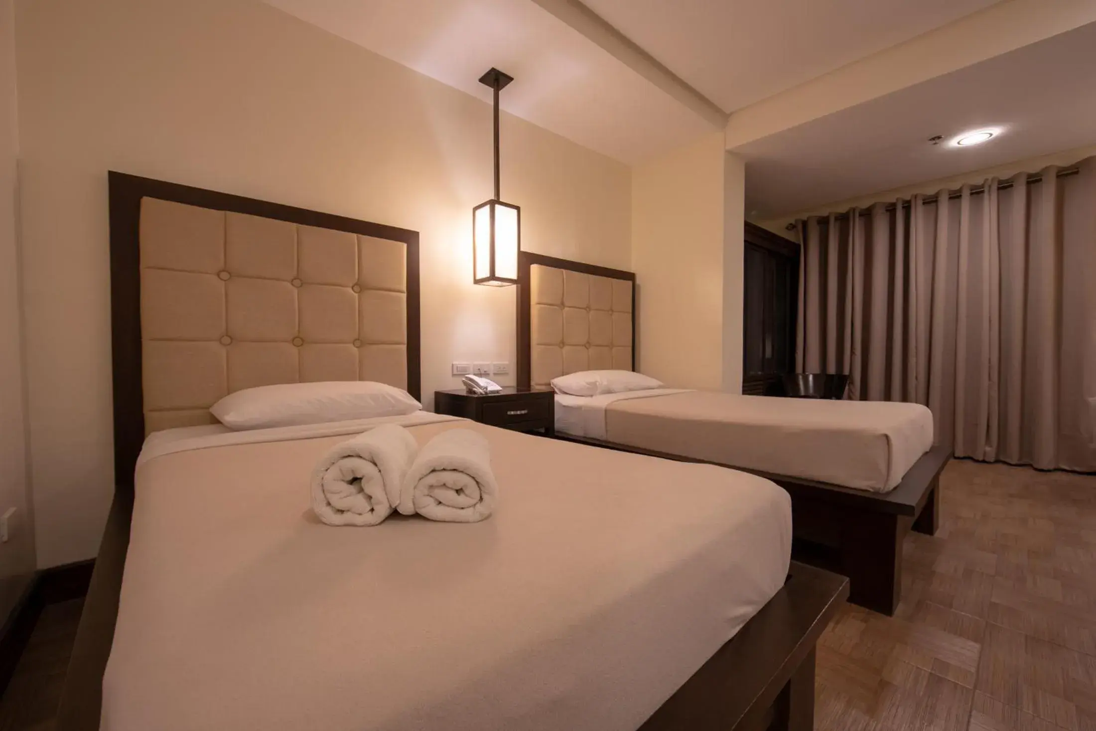 Deluxe Twin Room in Rosvenil Hotel Deluxe Twin Room in Rosvenil Hotel