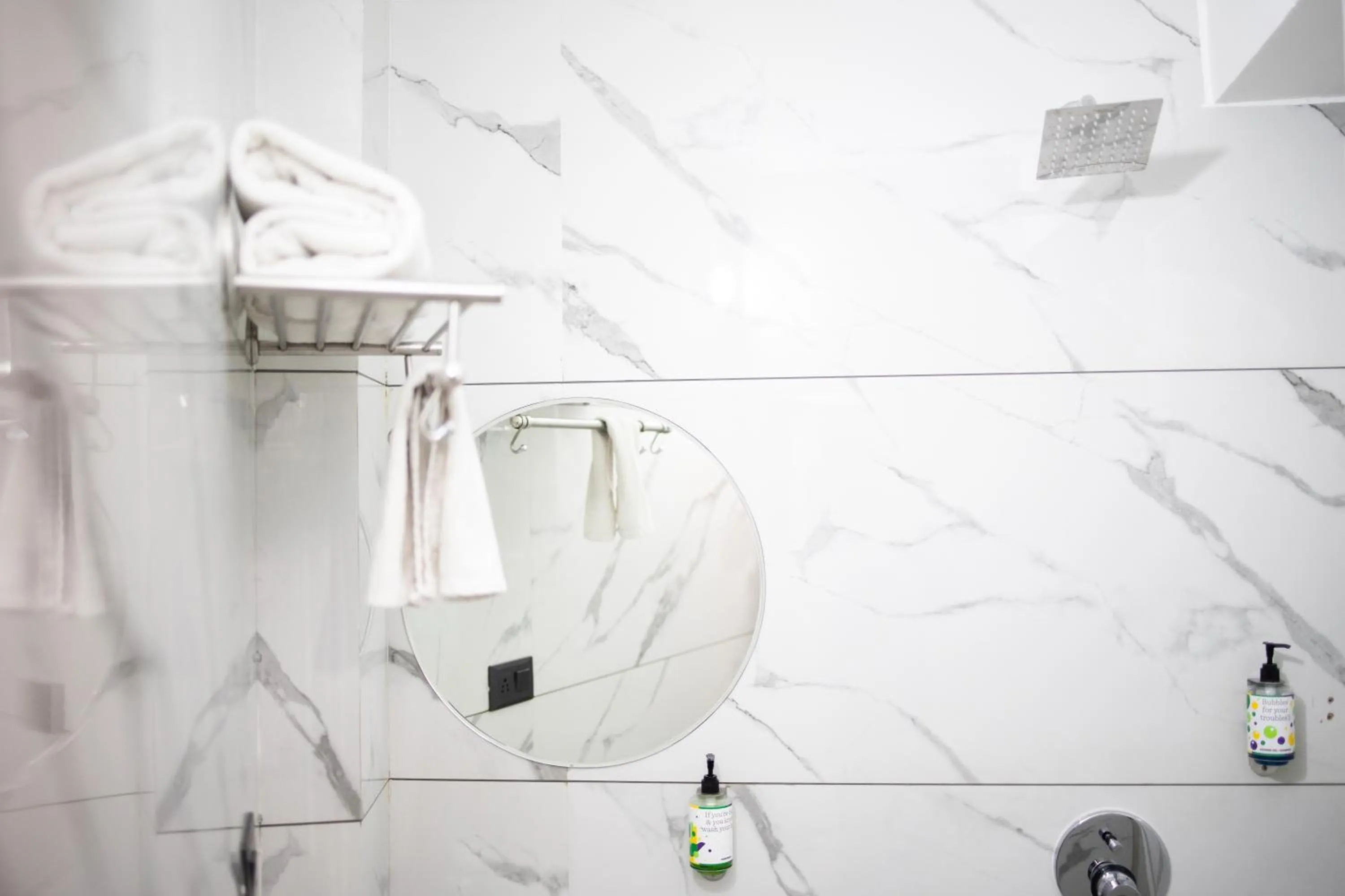 Shower in Hotel Banjara Heritage