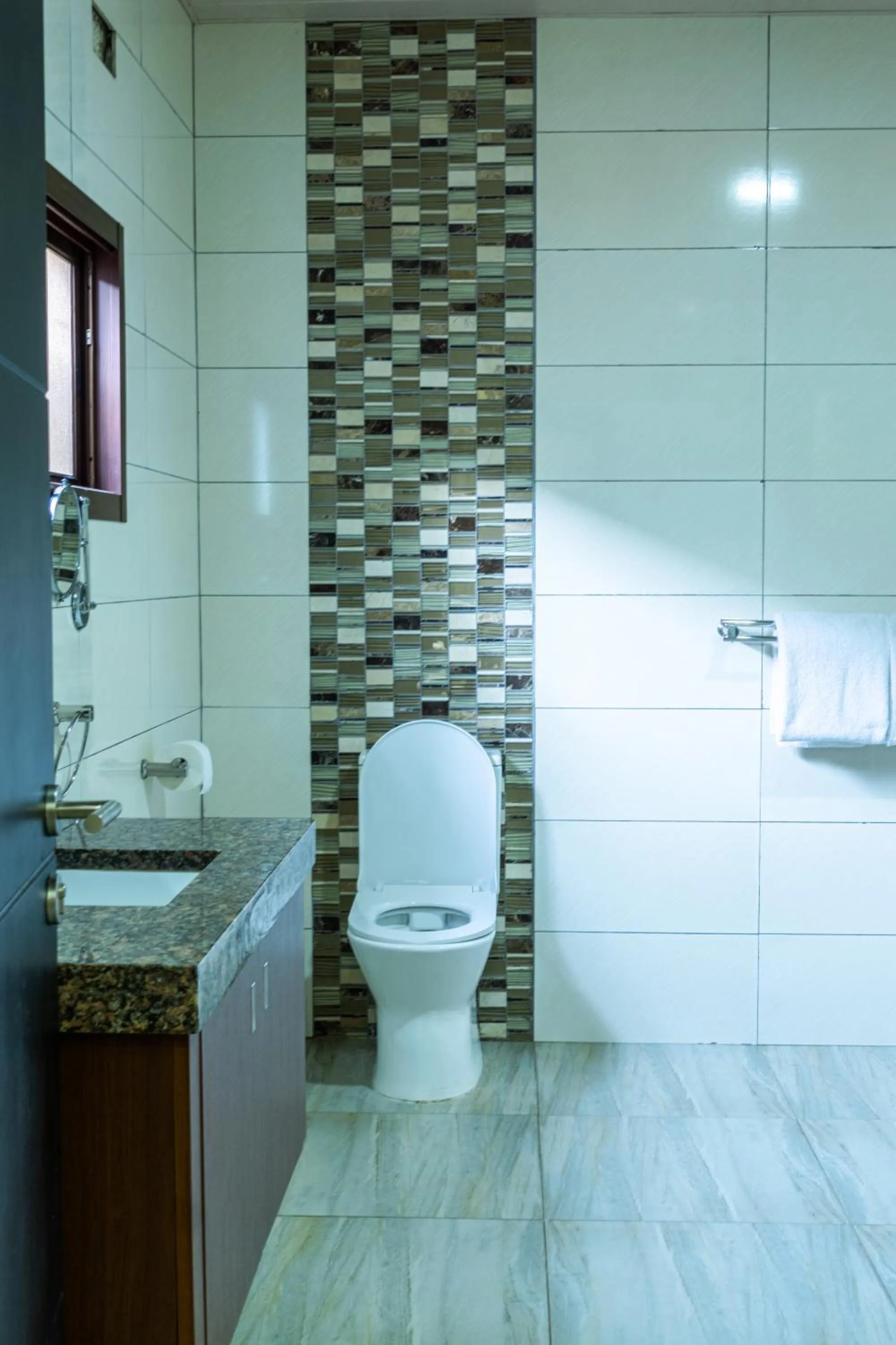 Bathroom in Twangale Resort & Spa