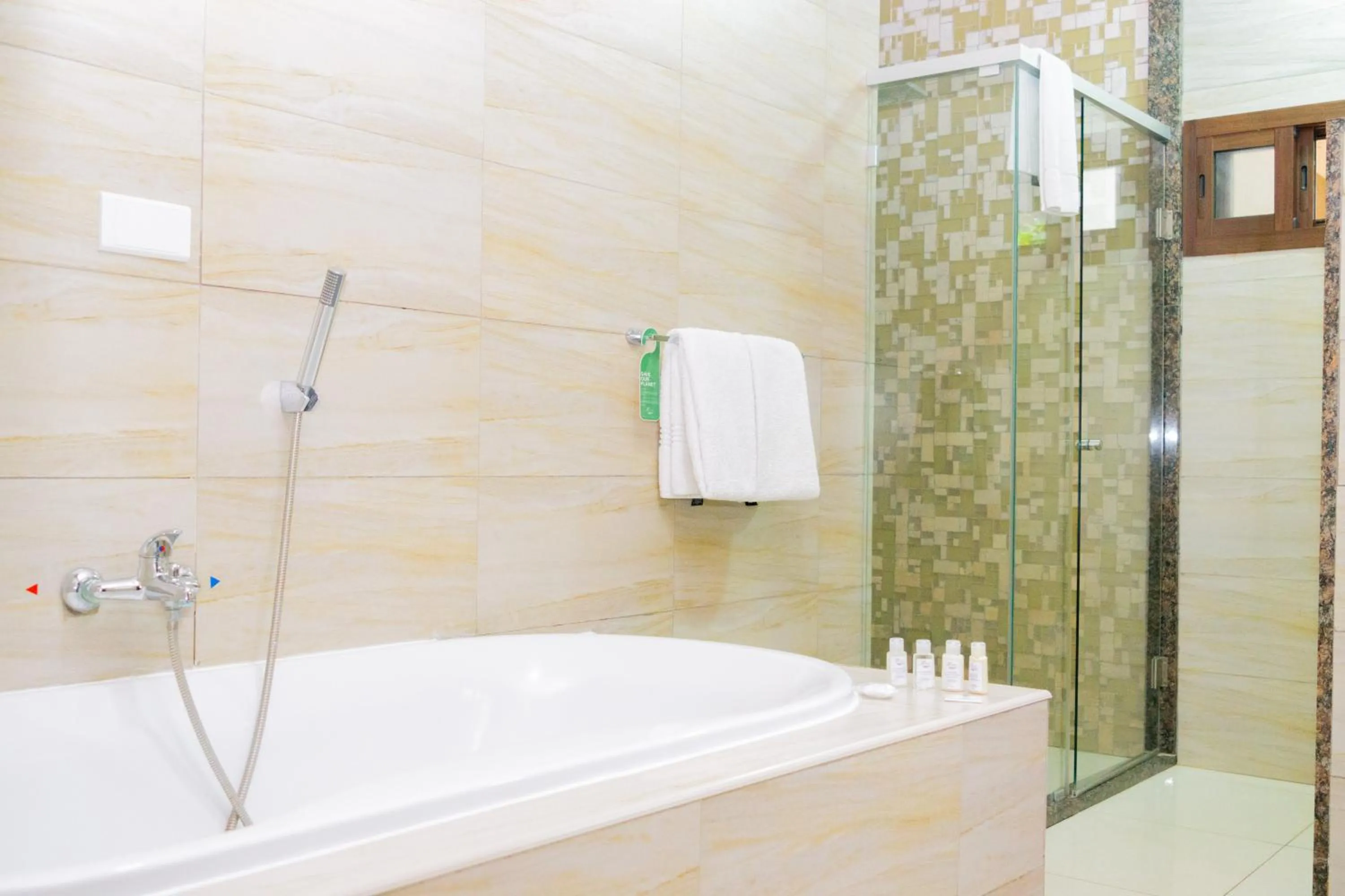 Bathroom in Twangale Resort & Spa