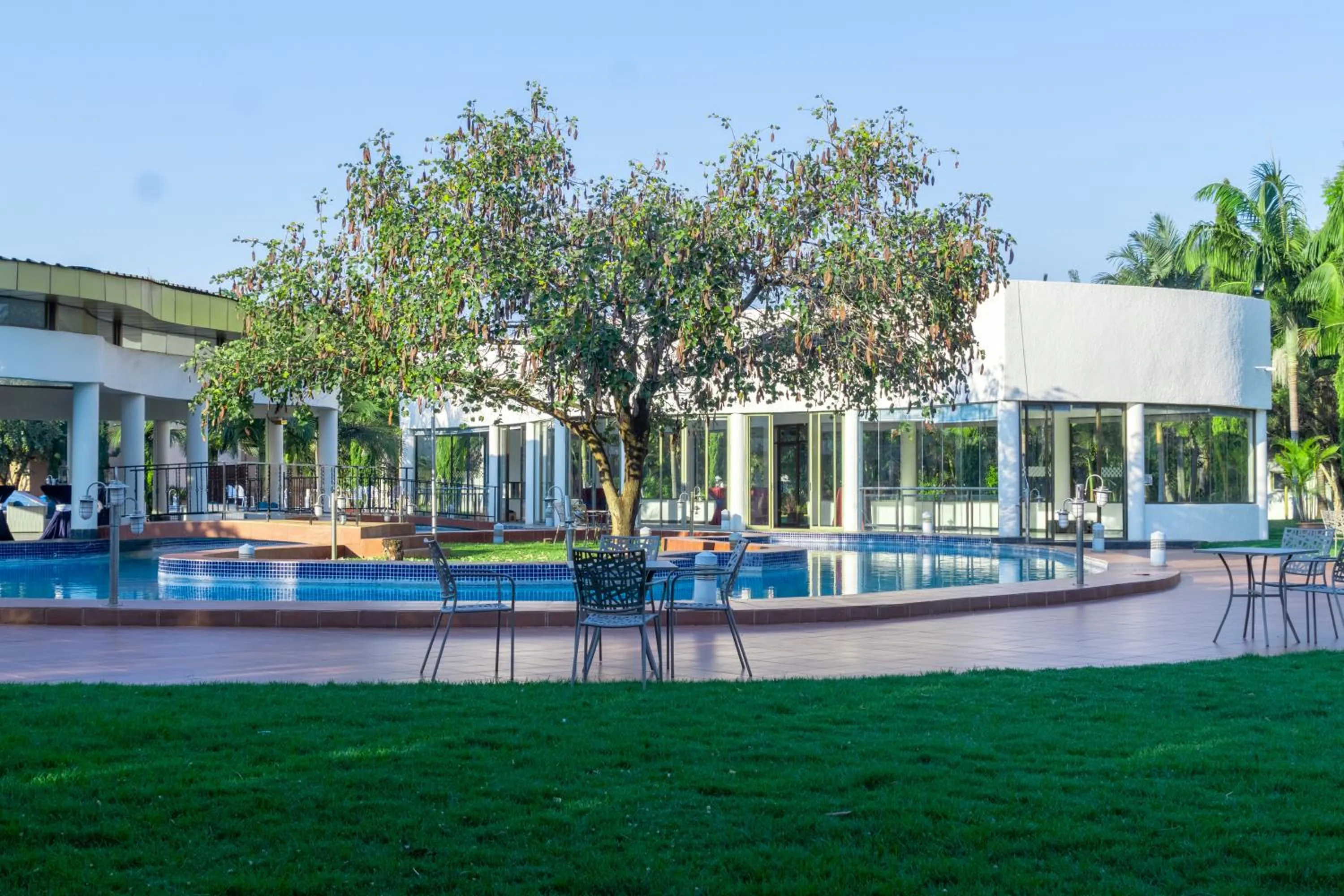 Garden view in Twangale Resort & Spa