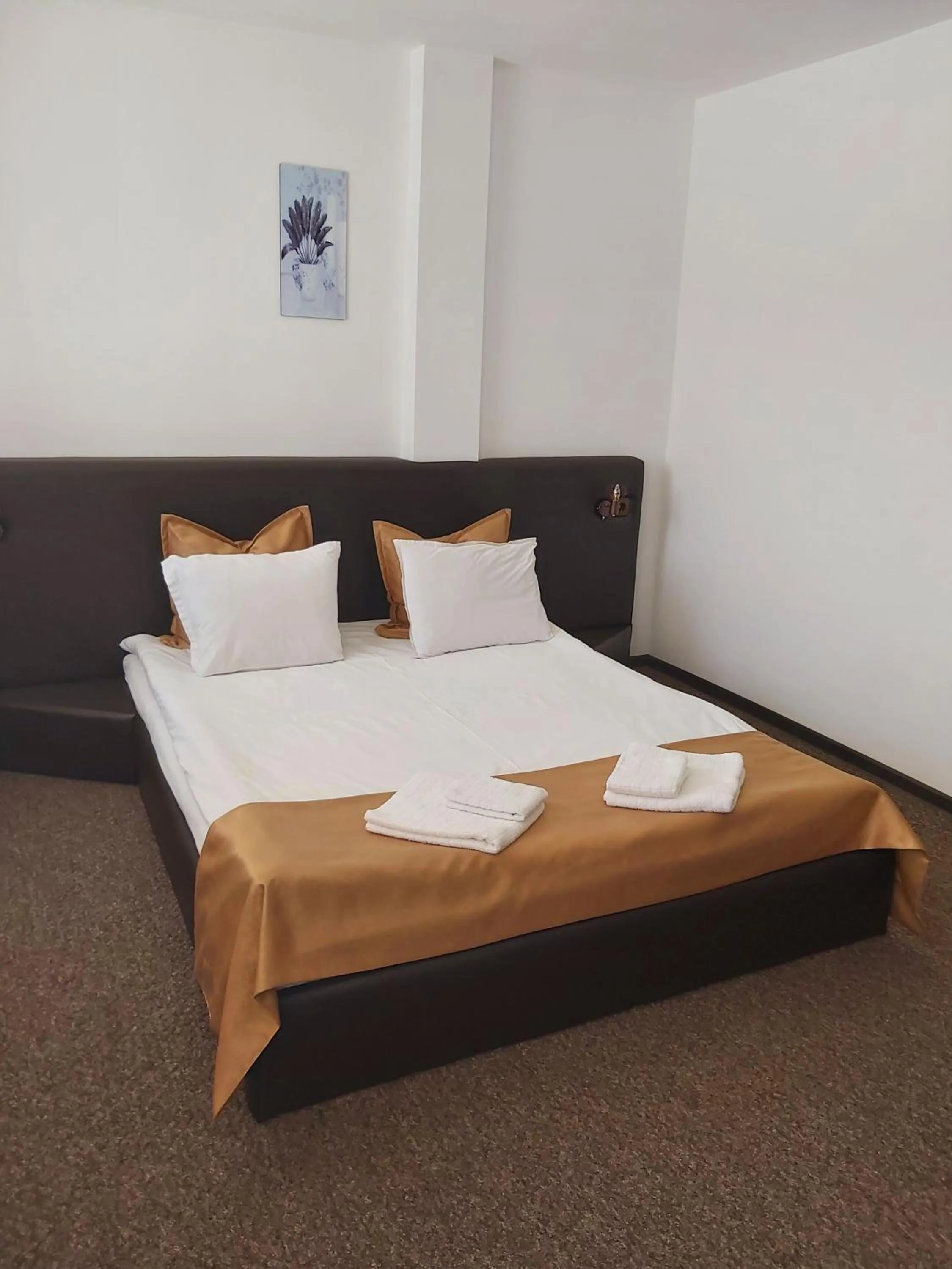 Bed in Park Hotel Eagle Stone