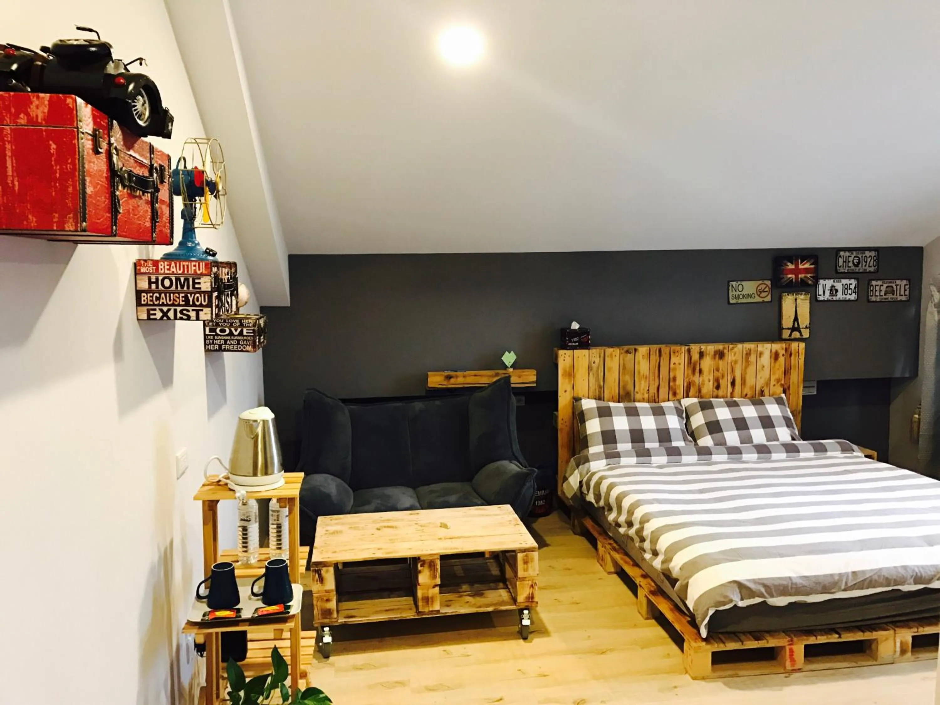 Bedroom, Bed in Celine's B&B