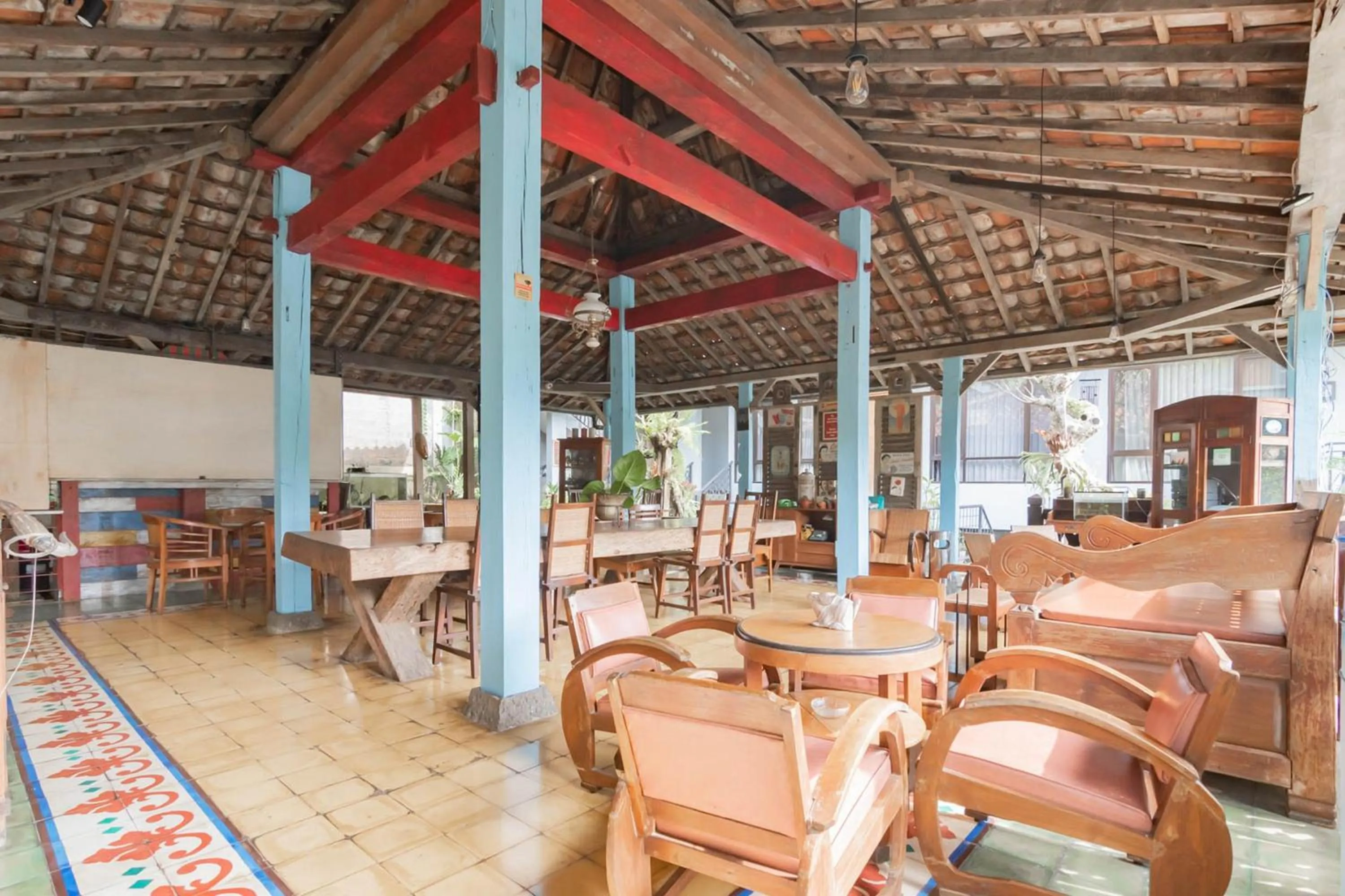 Restaurant/places to eat in RedDoorz at Palagan Joglo Sersan Bajuri