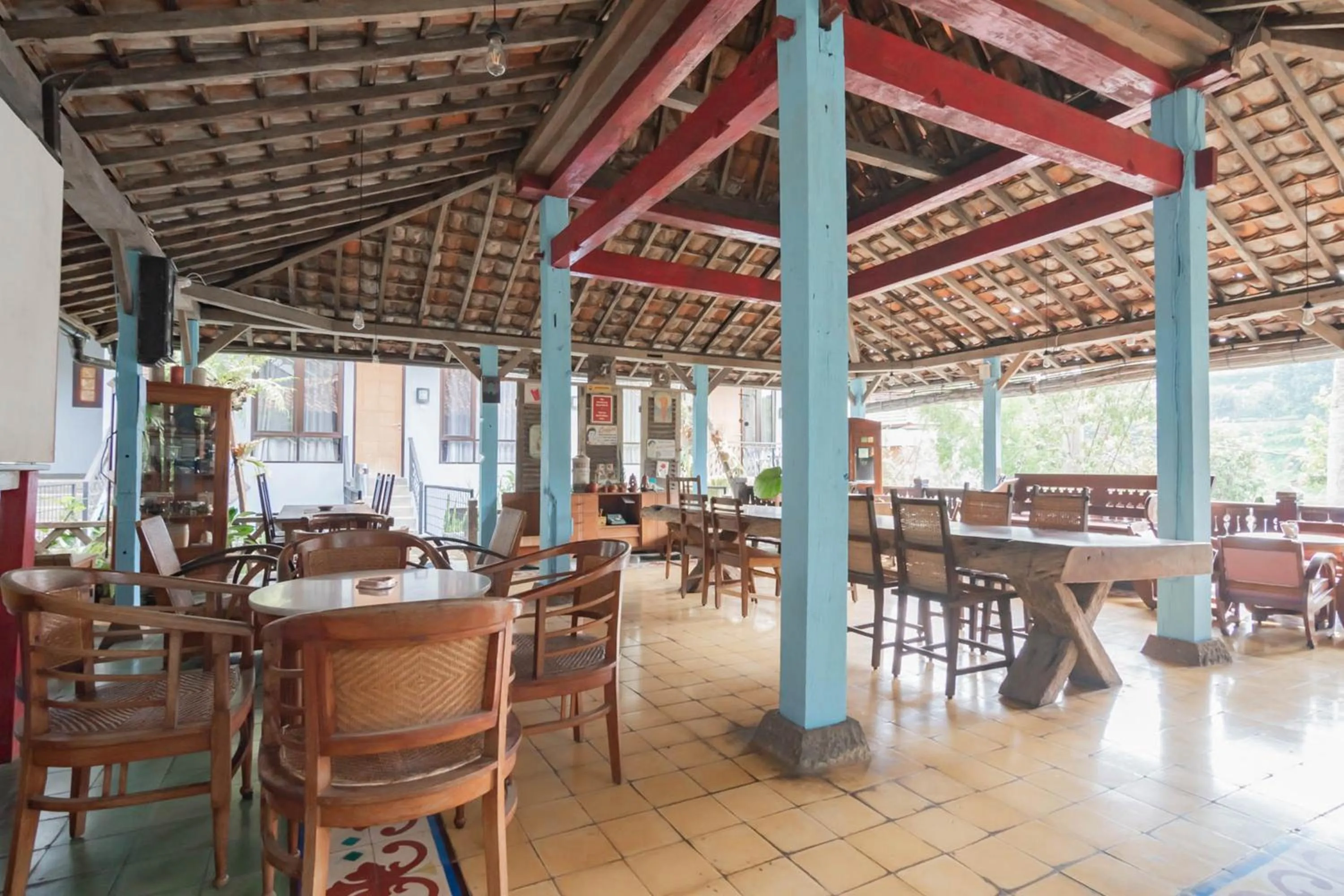 Restaurant/places to eat in RedDoorz at Palagan Joglo Sersan Bajuri