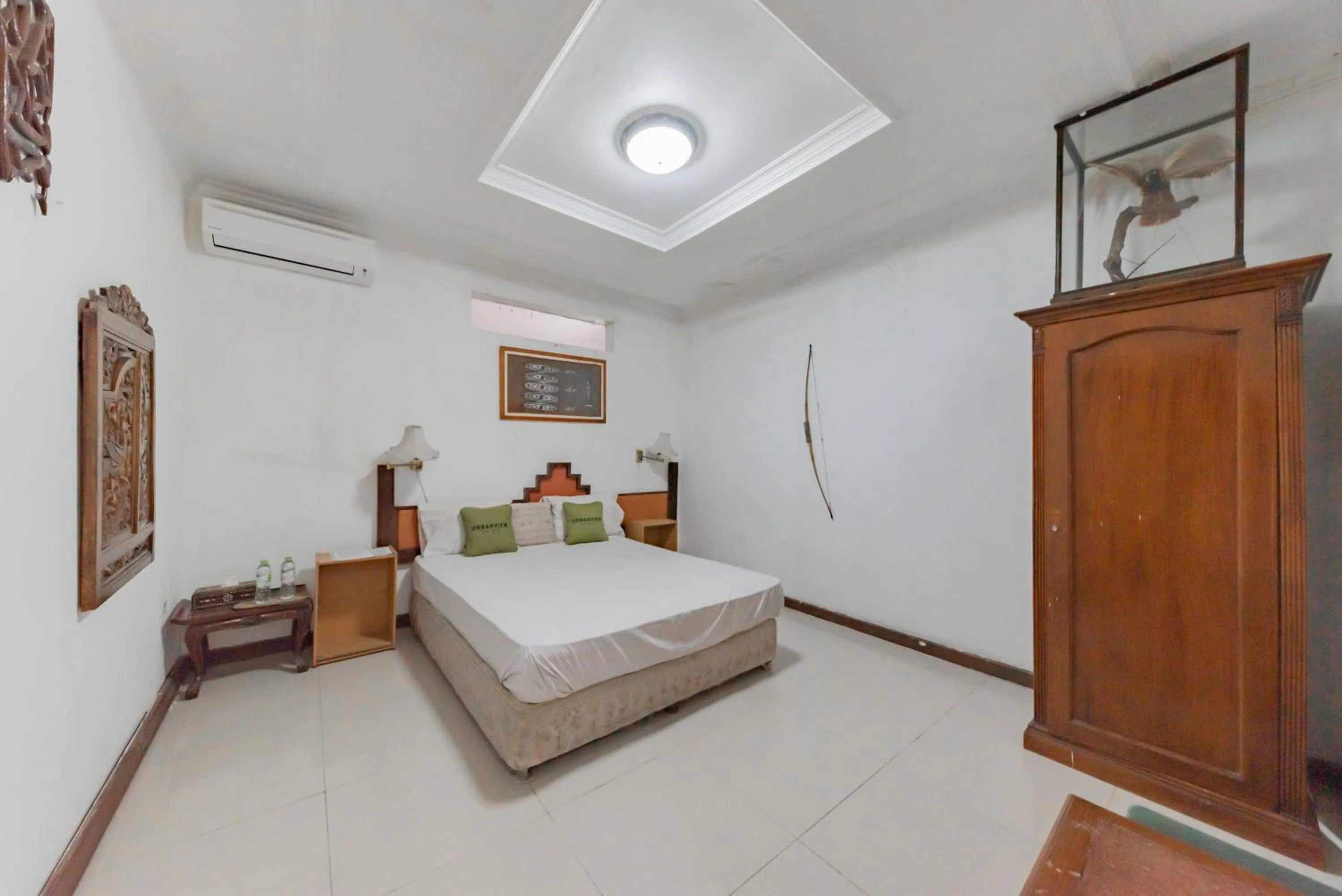 Bedroom, Bed in Urbanview De Ethnic Hotel Bandung by RedDoorz