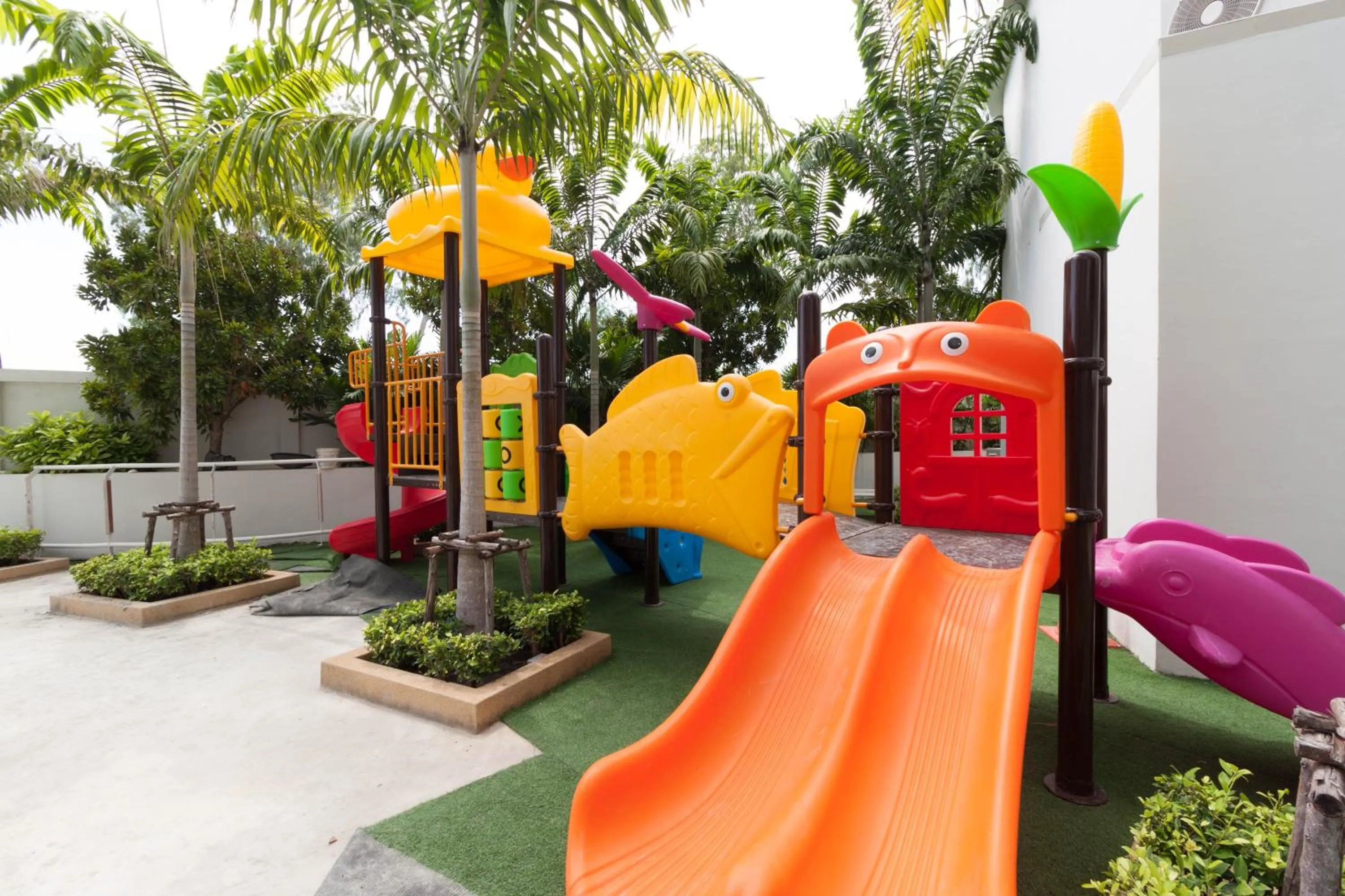 Area and facilities in Laguna Beach Resort 1 By Pattaya Sunny Rentals