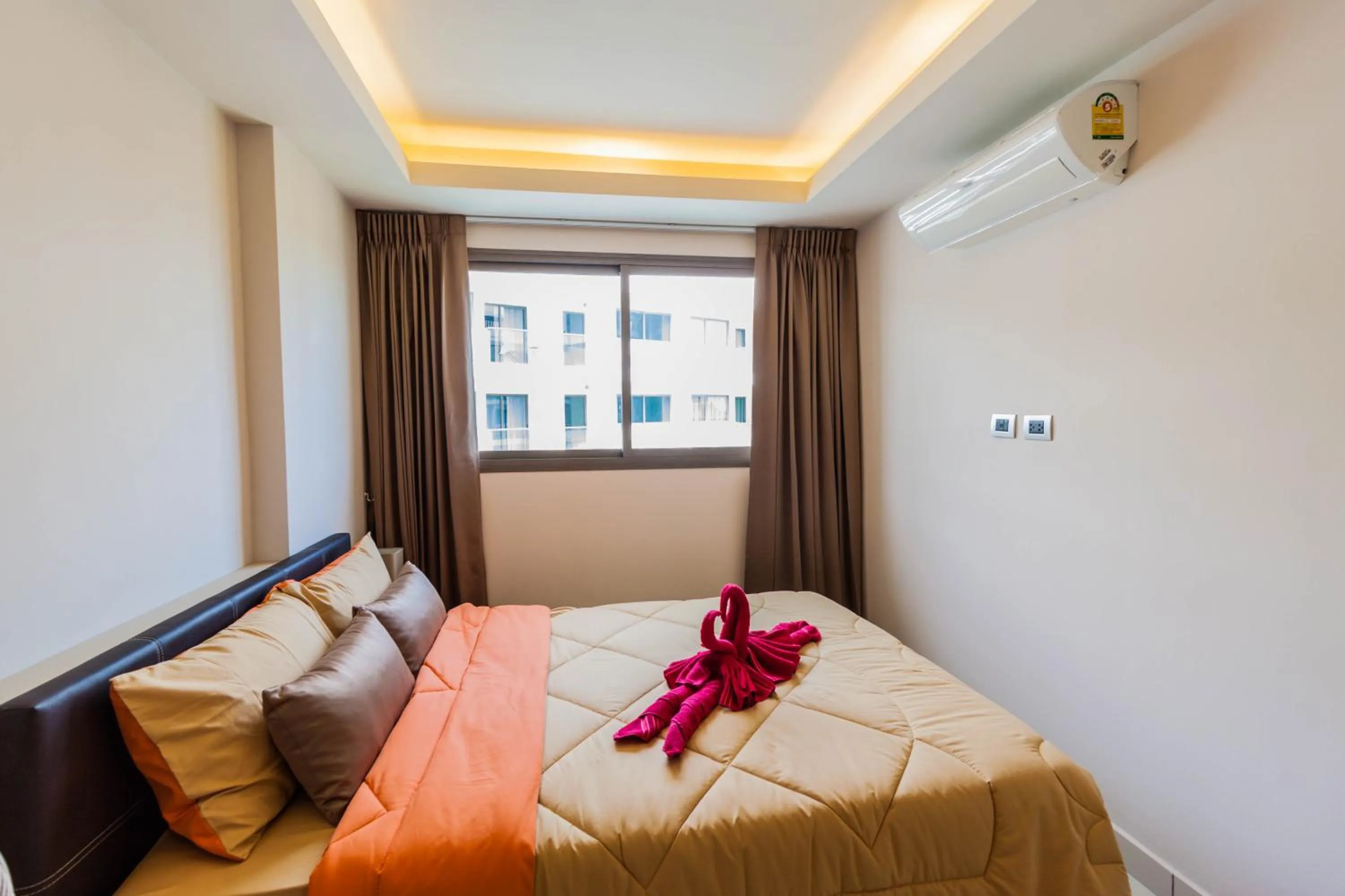 Bedroom, Bed in Laguna Beach Resort 1 By Pattaya Sunny Rentals