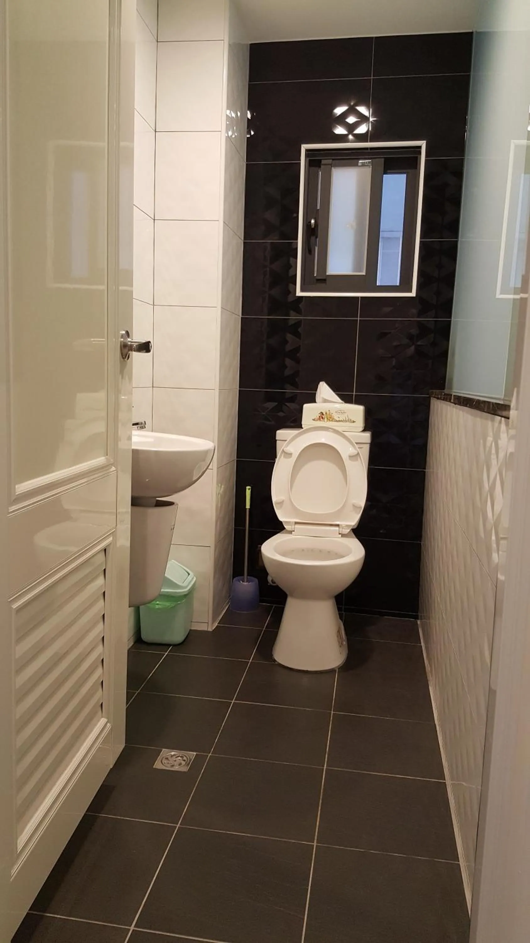 Bathroom in Qinbian B&B