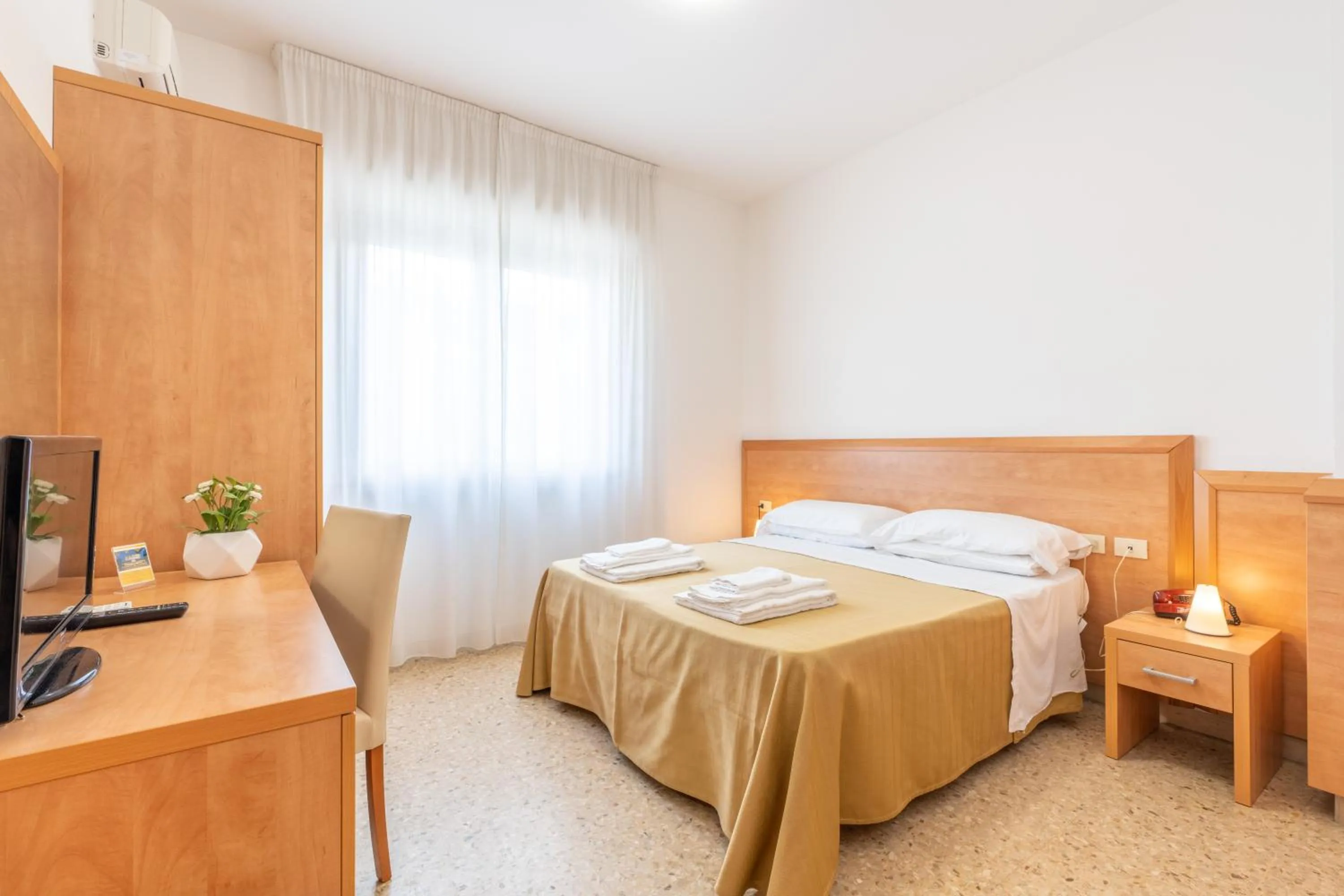 Photo of the whole room in Hotel La Pineta