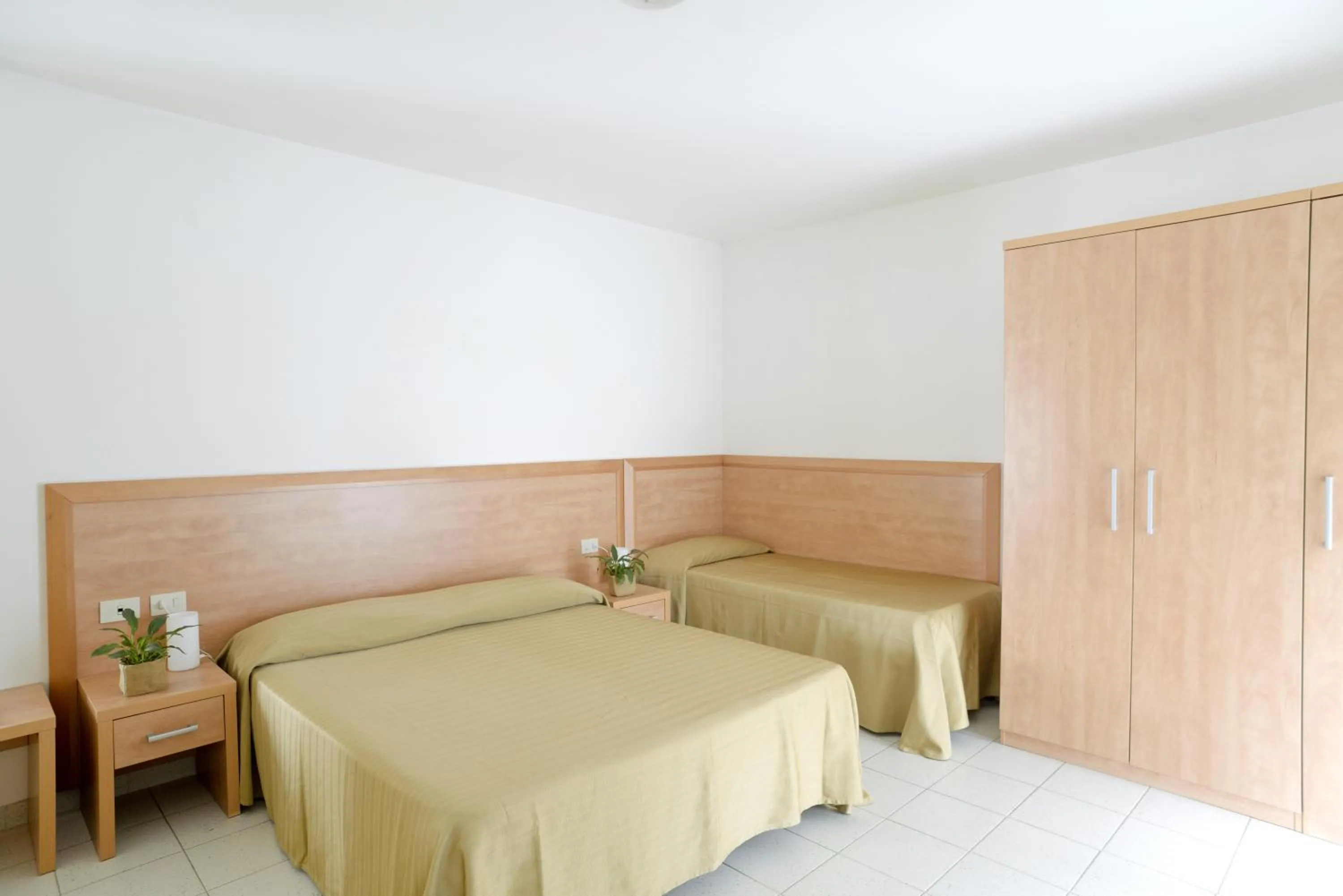 Photo of the whole room in Hotel La Pineta