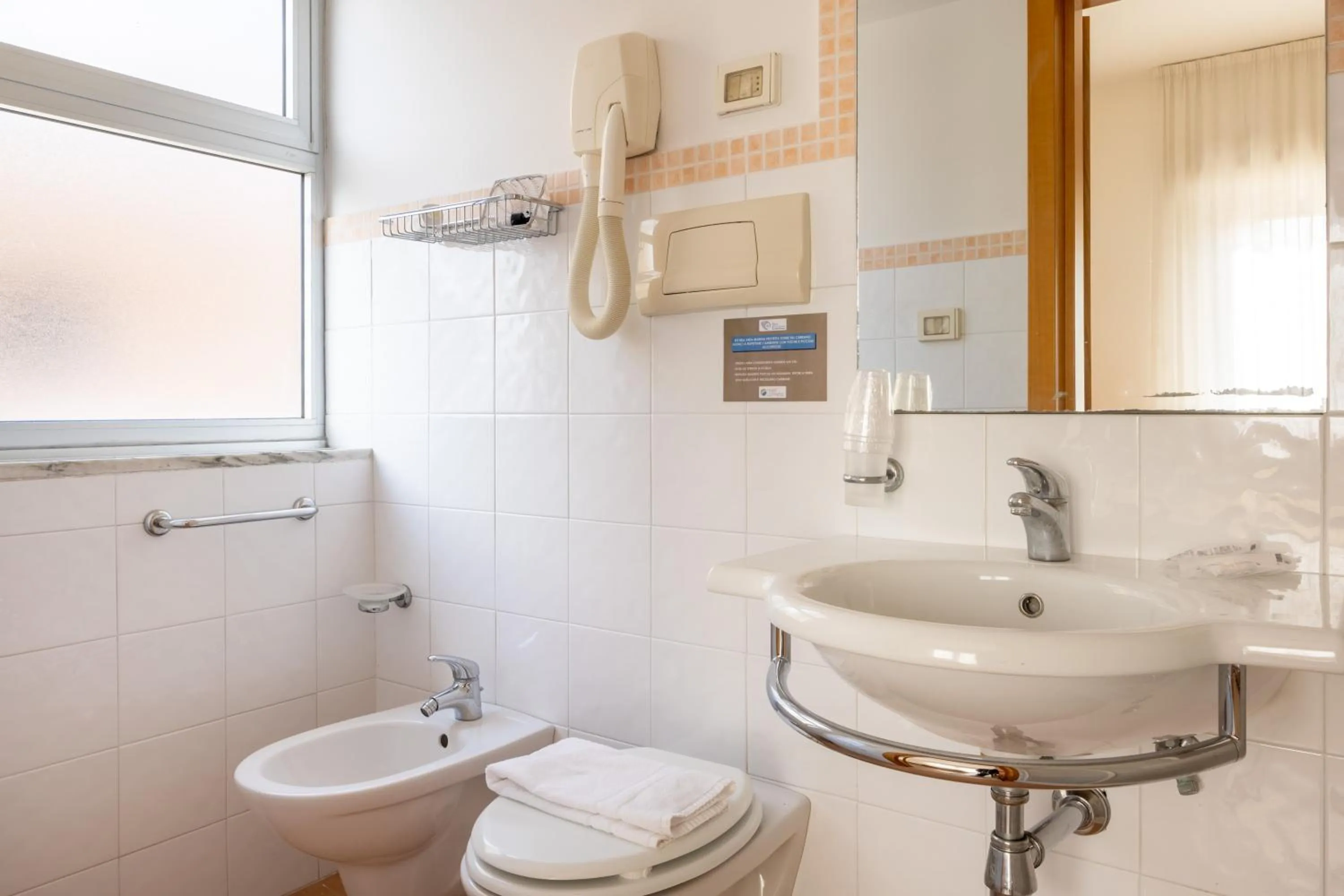 Bathroom in Hotel La Pineta