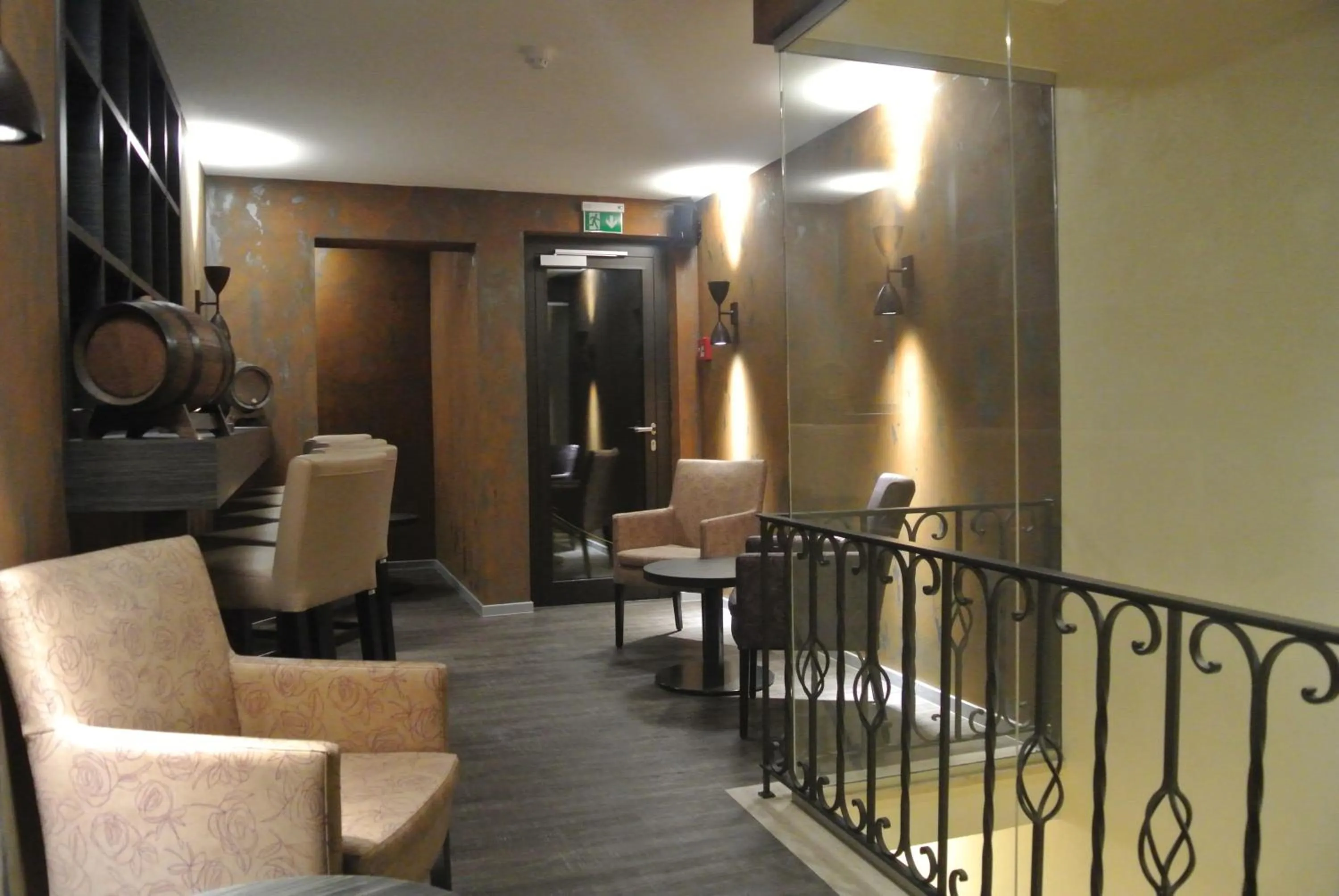 Lounge or bar in Hotel Saint Fiacre