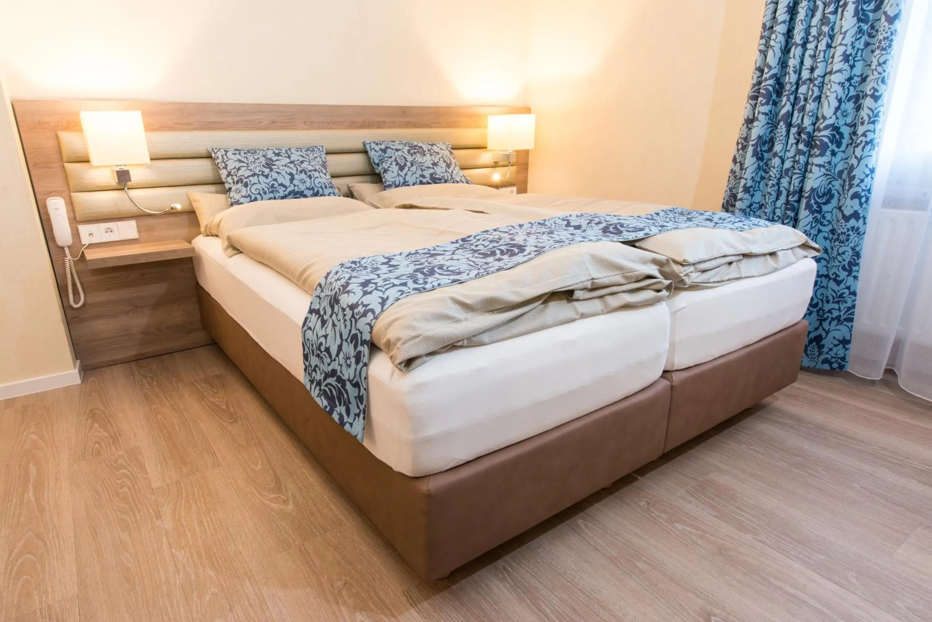 Photo of the whole room, Bed in Hotel Saint Fiacre