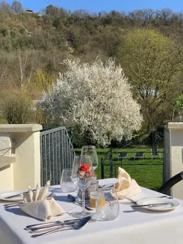 Garden in Hotel-Restaurant Dimmer - Mullerthal