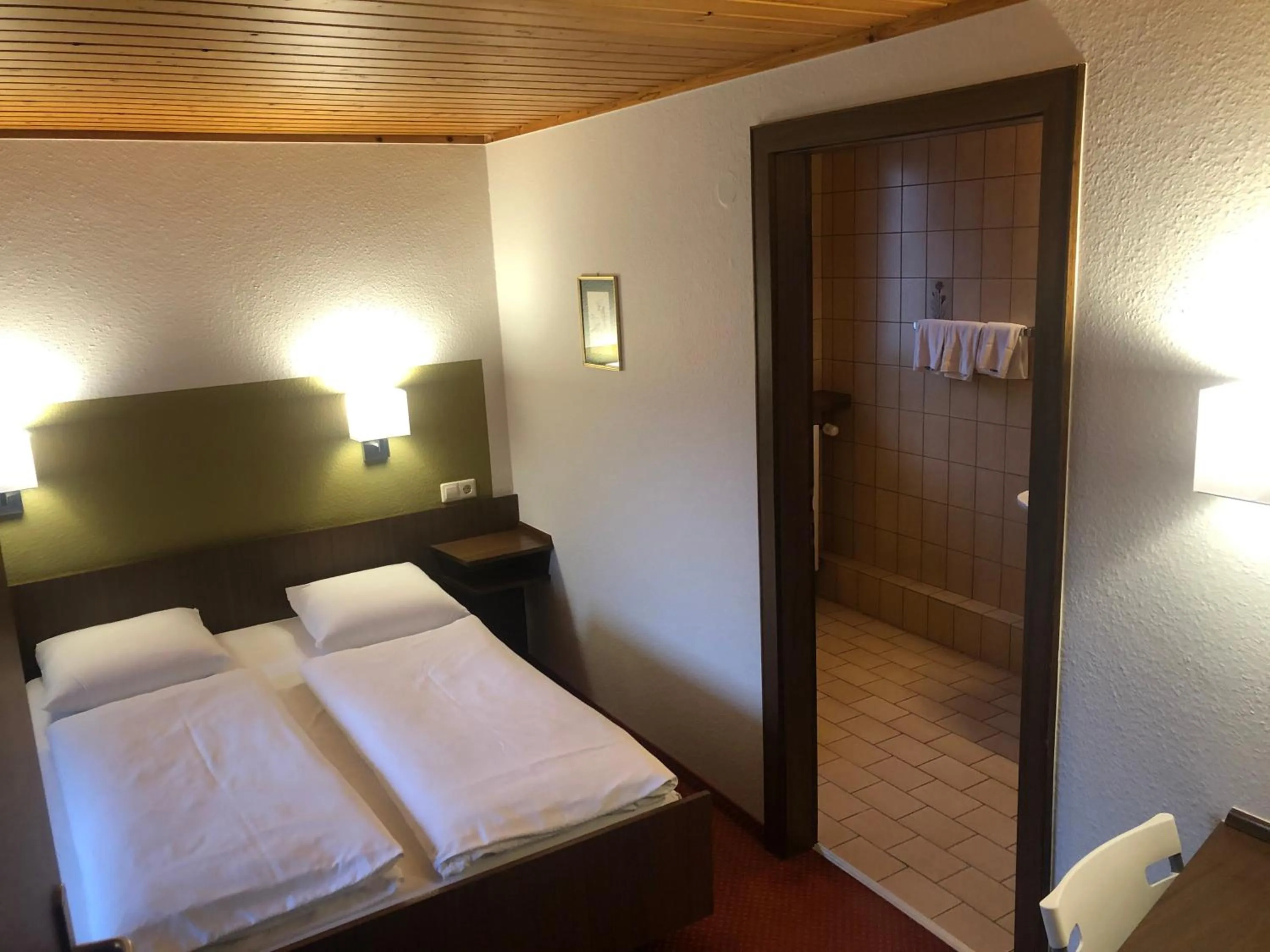 Bed in Hotel du Parc