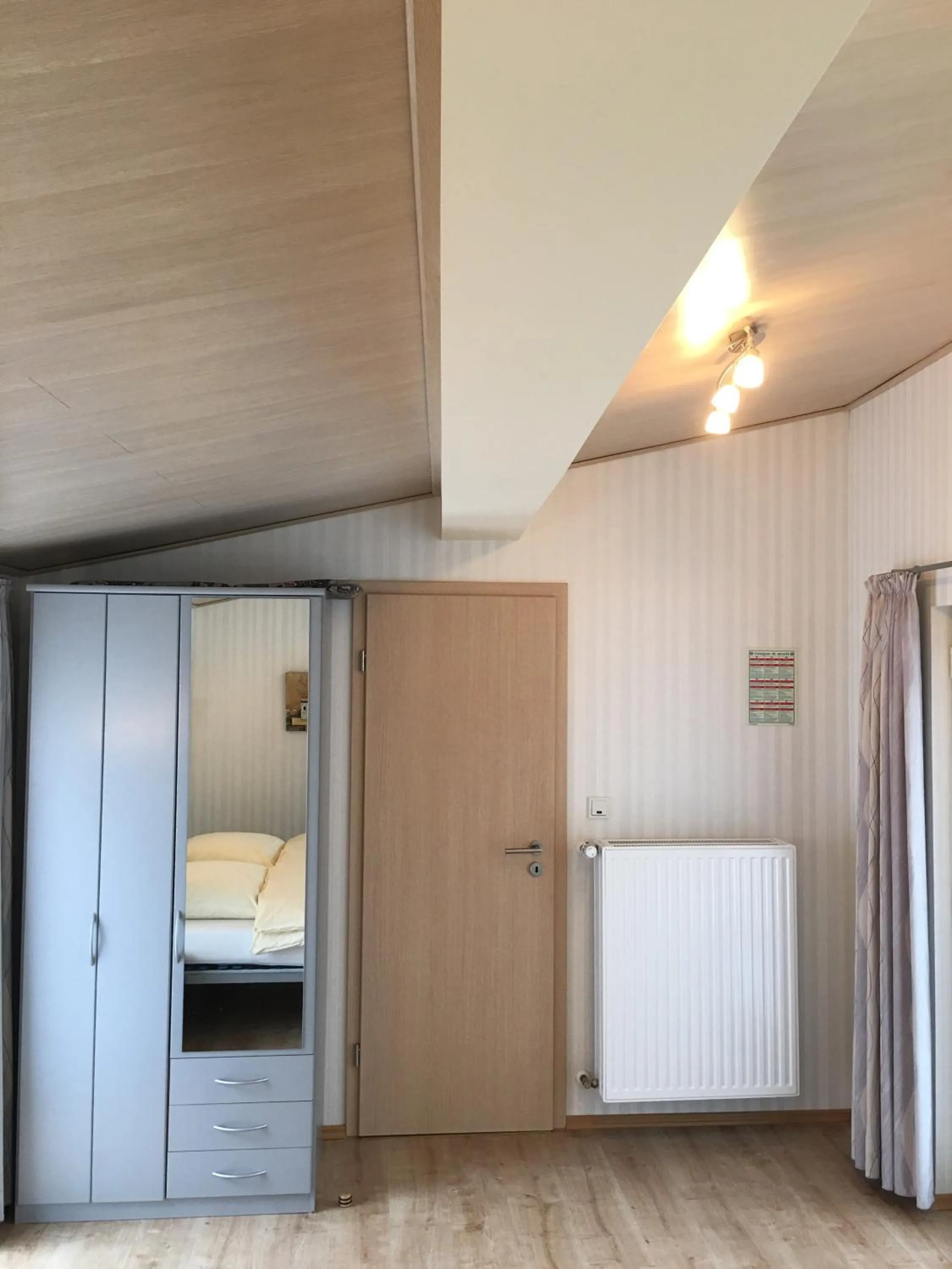 Photo of the whole room in Bed & Breakfast du Château