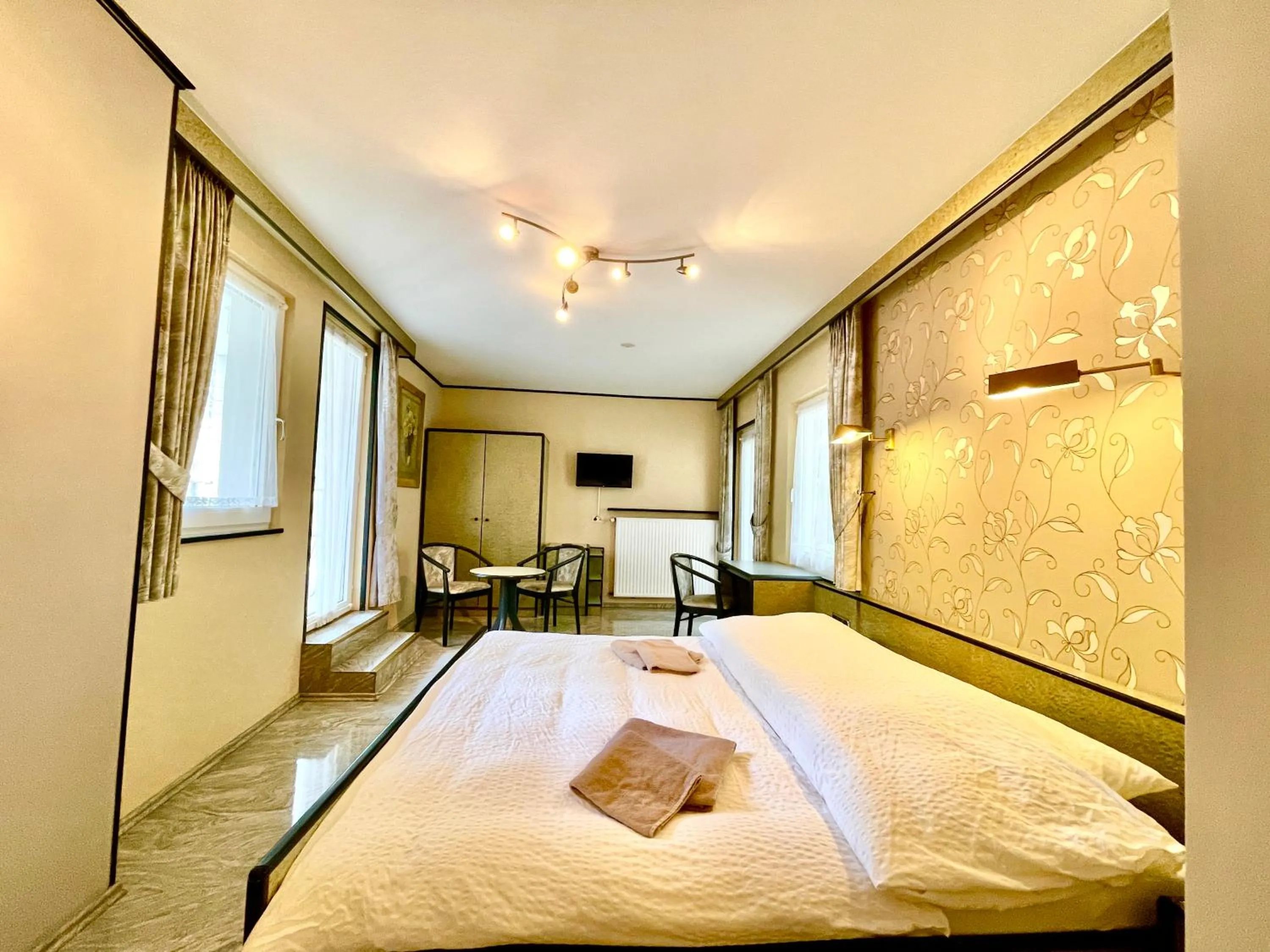 Photo of the whole room in Bed & Breakfast du Château