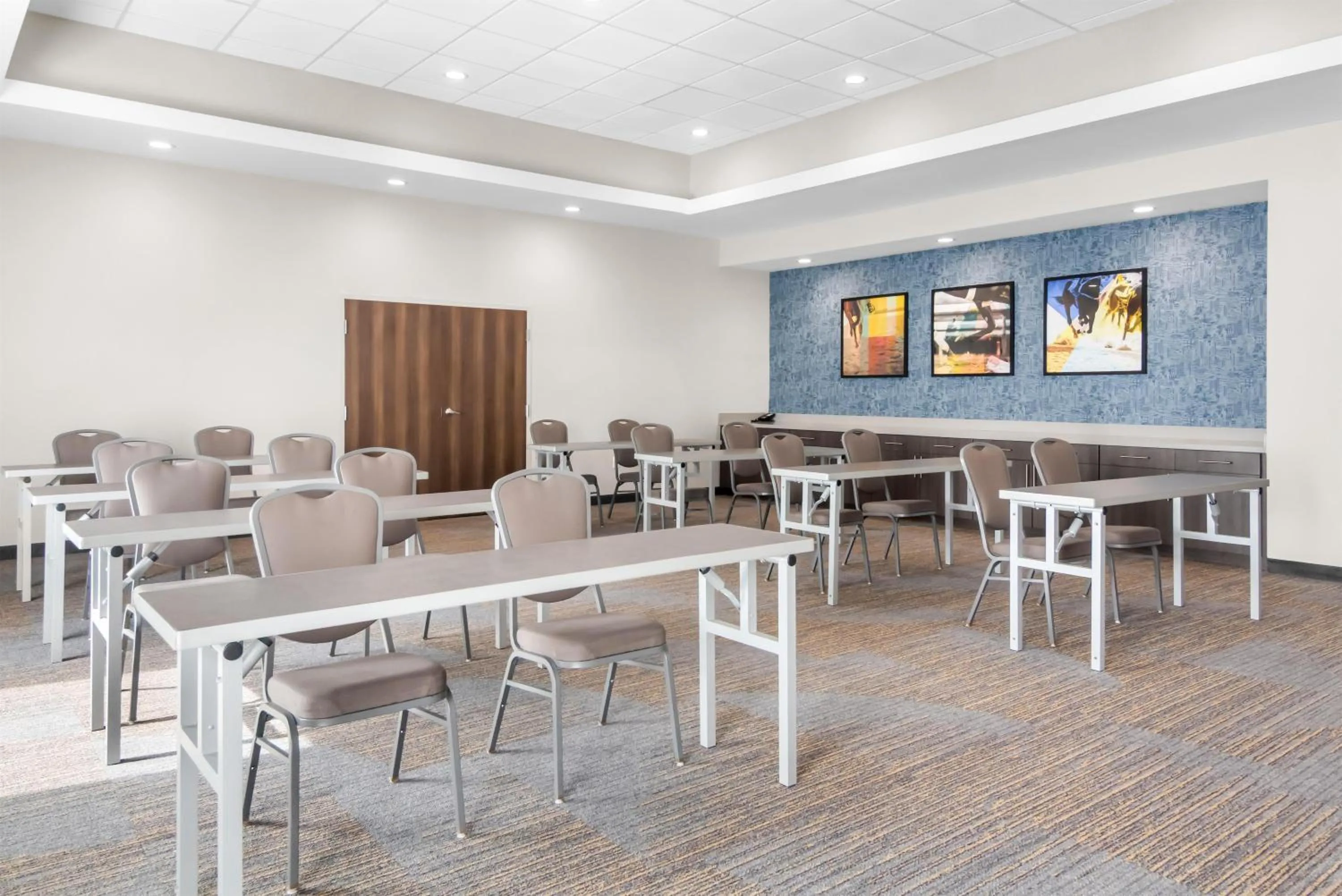 Meeting/conference room in Home2 Suites By Hilton Dallas Grand Prairie