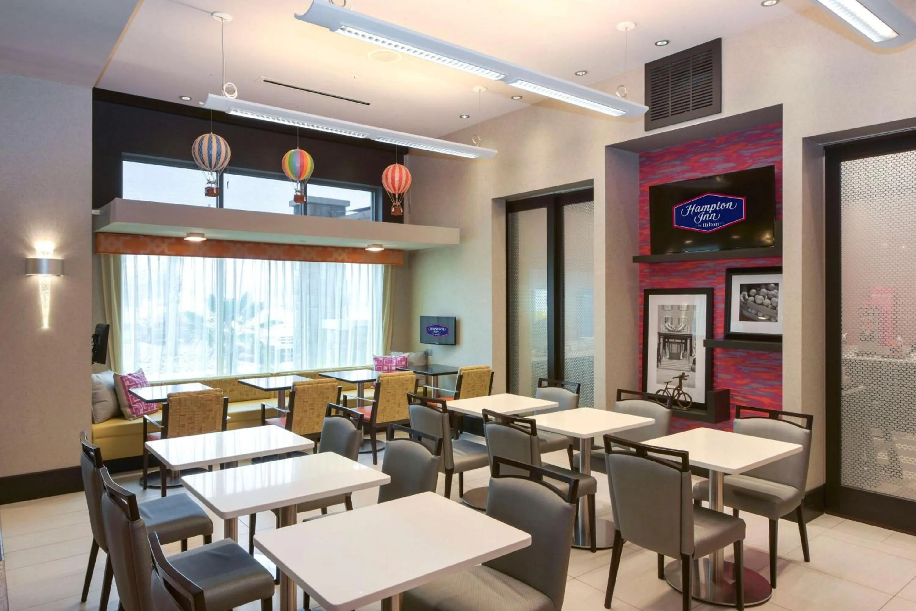 Restaurant/places to eat in Hampton Inn Lumberton, NC