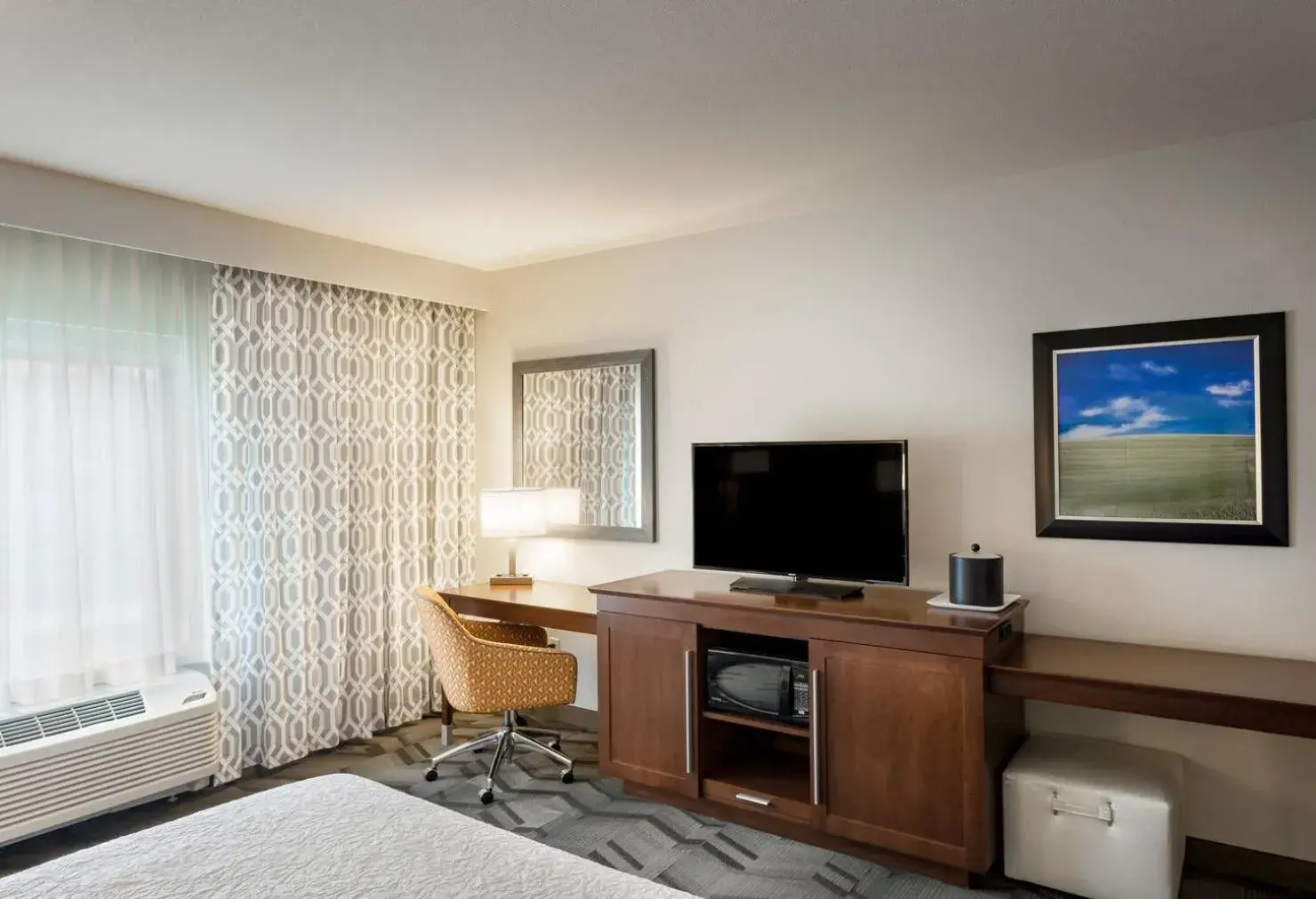 King Room with River View - Non-Smoking in Hampton Inn Lewiston, ID King Room with River View - Non-Smoking in Hampton Inn Lewiston, ID