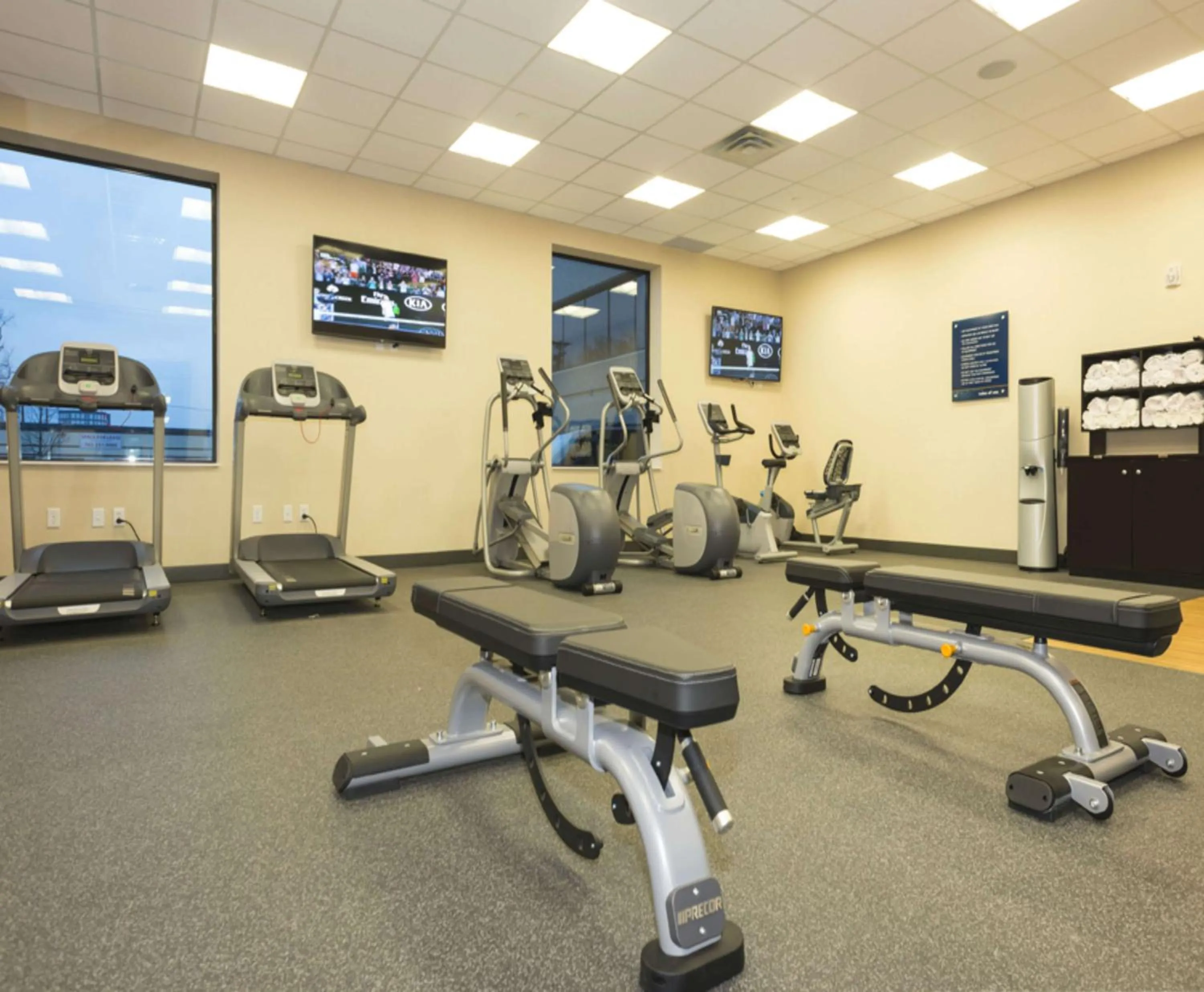 Fitness centre/facilities in Hampton Inn and Suites Minneapolis University Area, MN