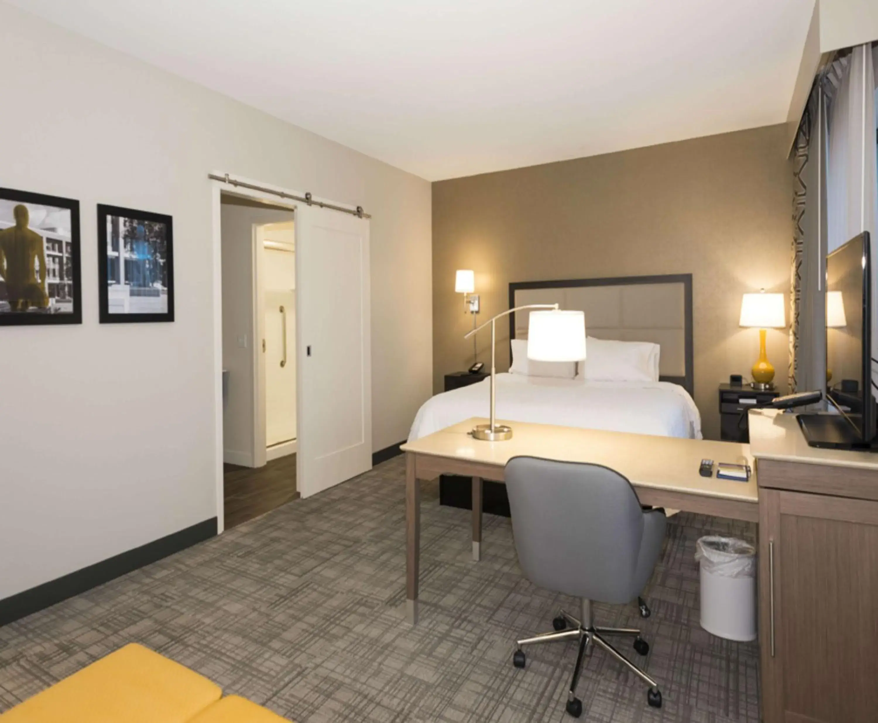 King Suite with One King Bed - Hearing Accessible in Hampton Inn and Suites Minneapolis University Area, MN King Suite with One King Bed - Hearing Accessible in Hampton Inn and Suites Minneapolis University Area, MN