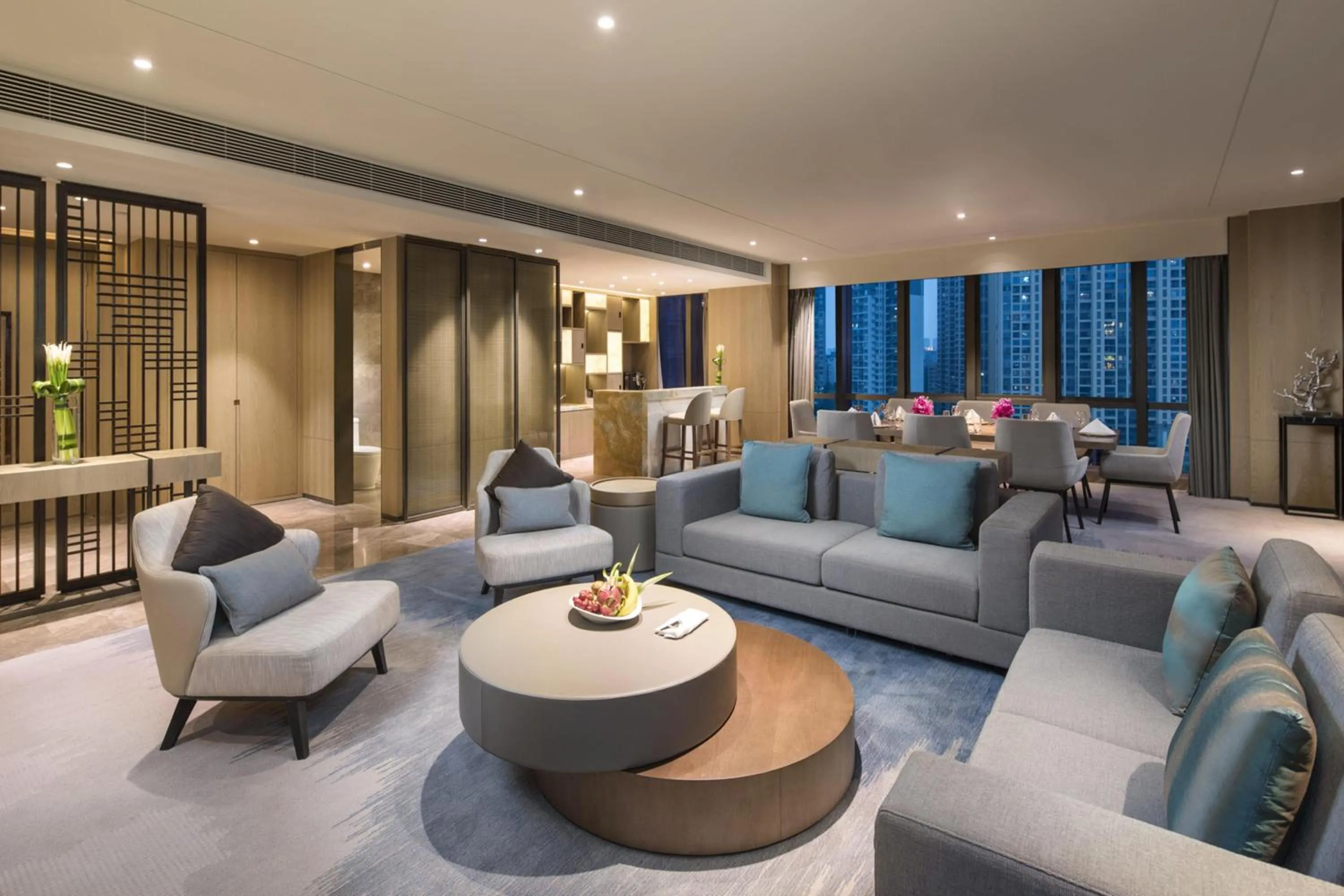 Living room in DoubleTree by Hilton Hotel Shenzhen Longhua