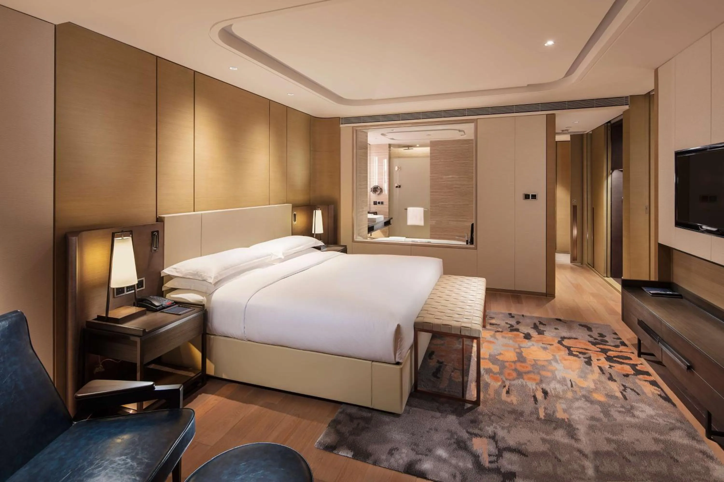 Bed in Hilton Jinan South Hotel & Residences