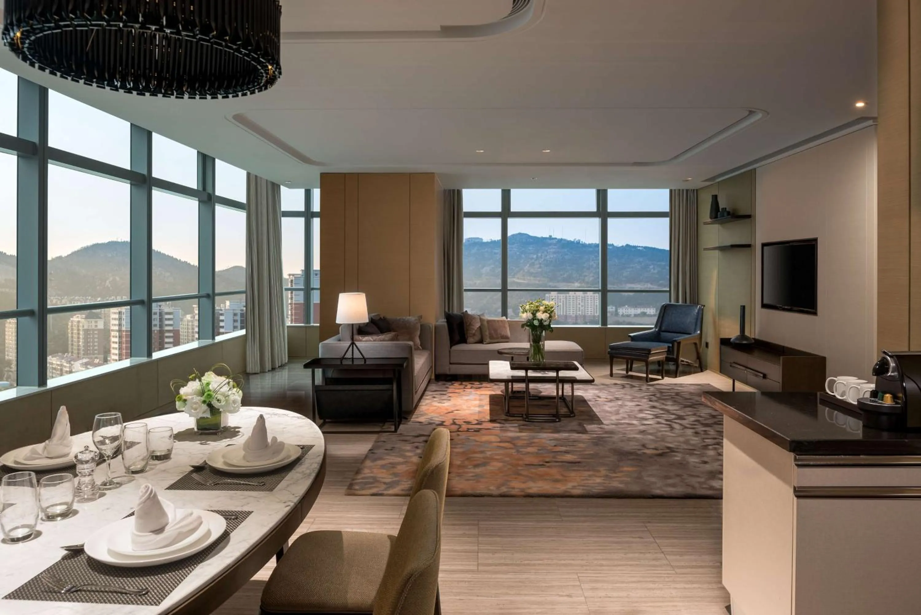 Bed in Hilton Jinan South Hotel & Residences