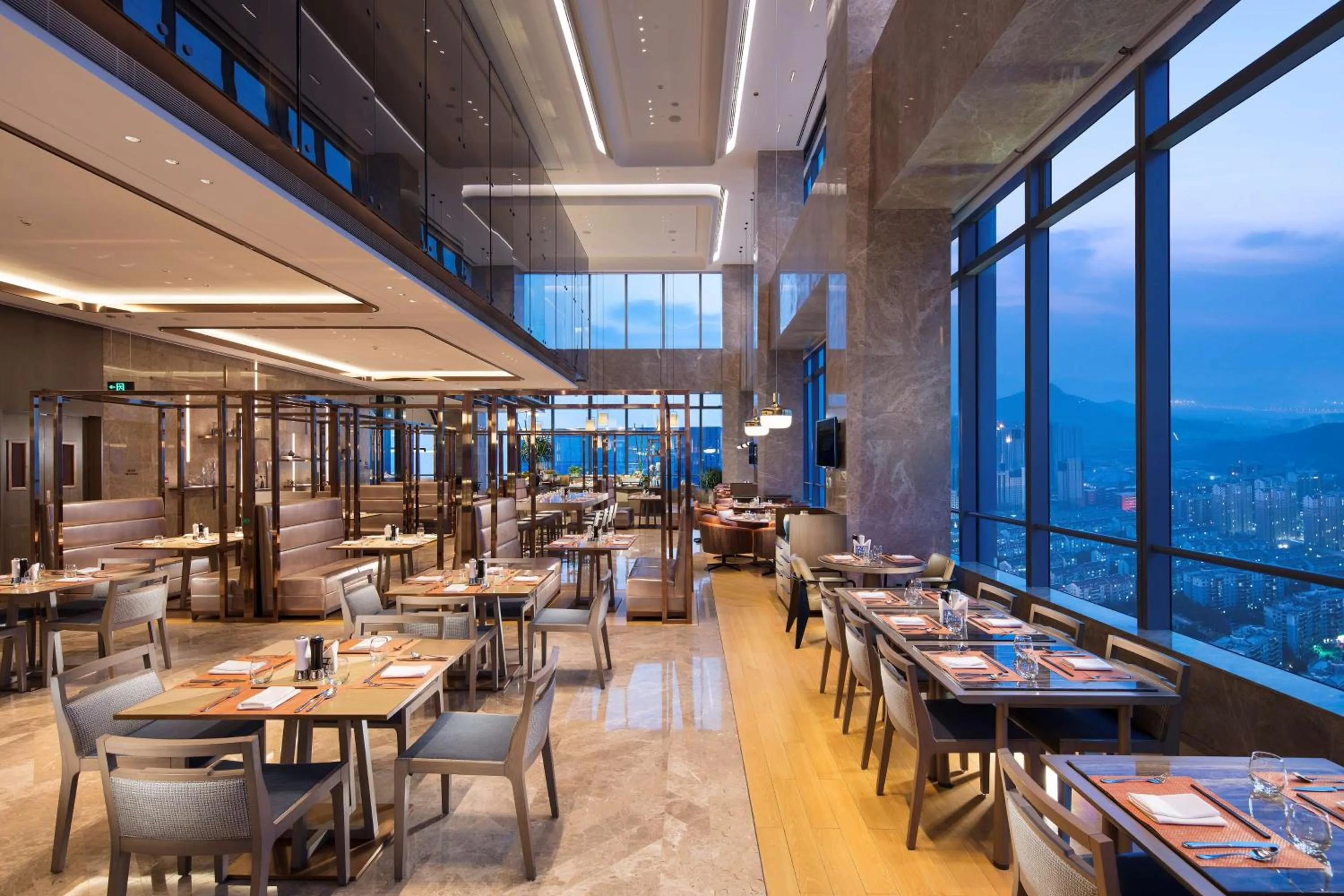 Restaurant/places to eat in Hilton Jinan South Hotel & Residences