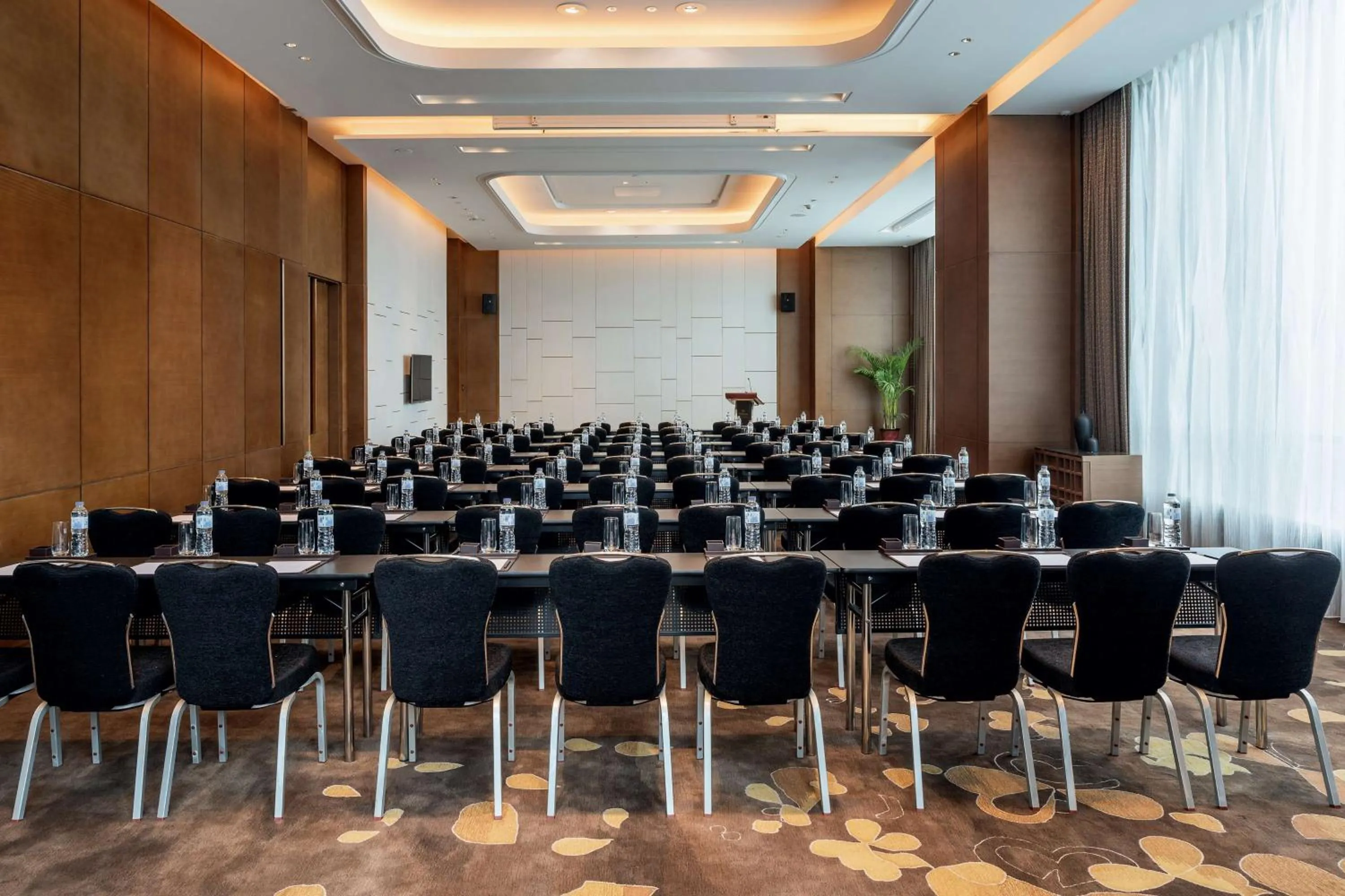 Meeting/conference room in Hilton Jinan South Hotel & Residences
