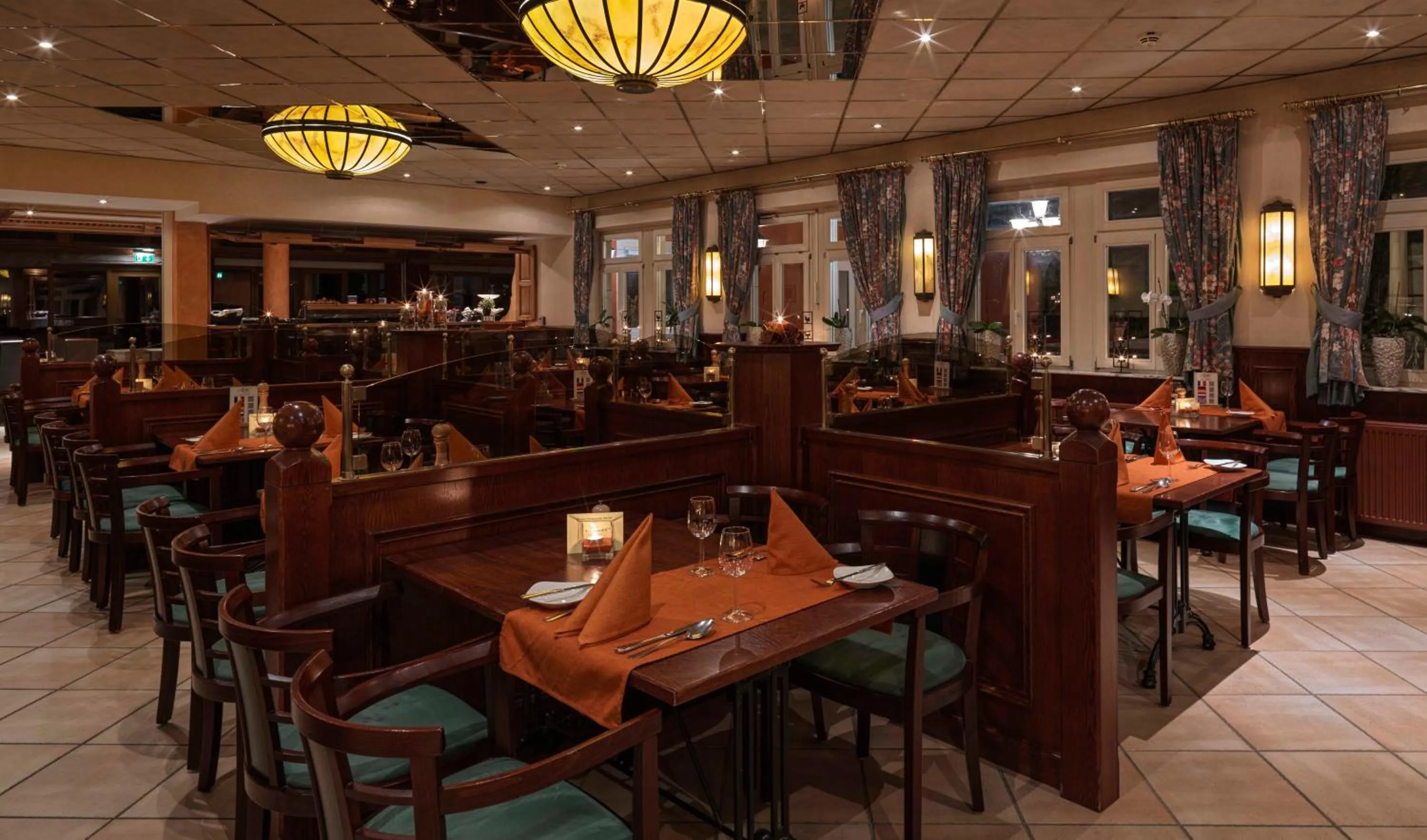 Restaurant/places to eat in Hotel Belle Vue