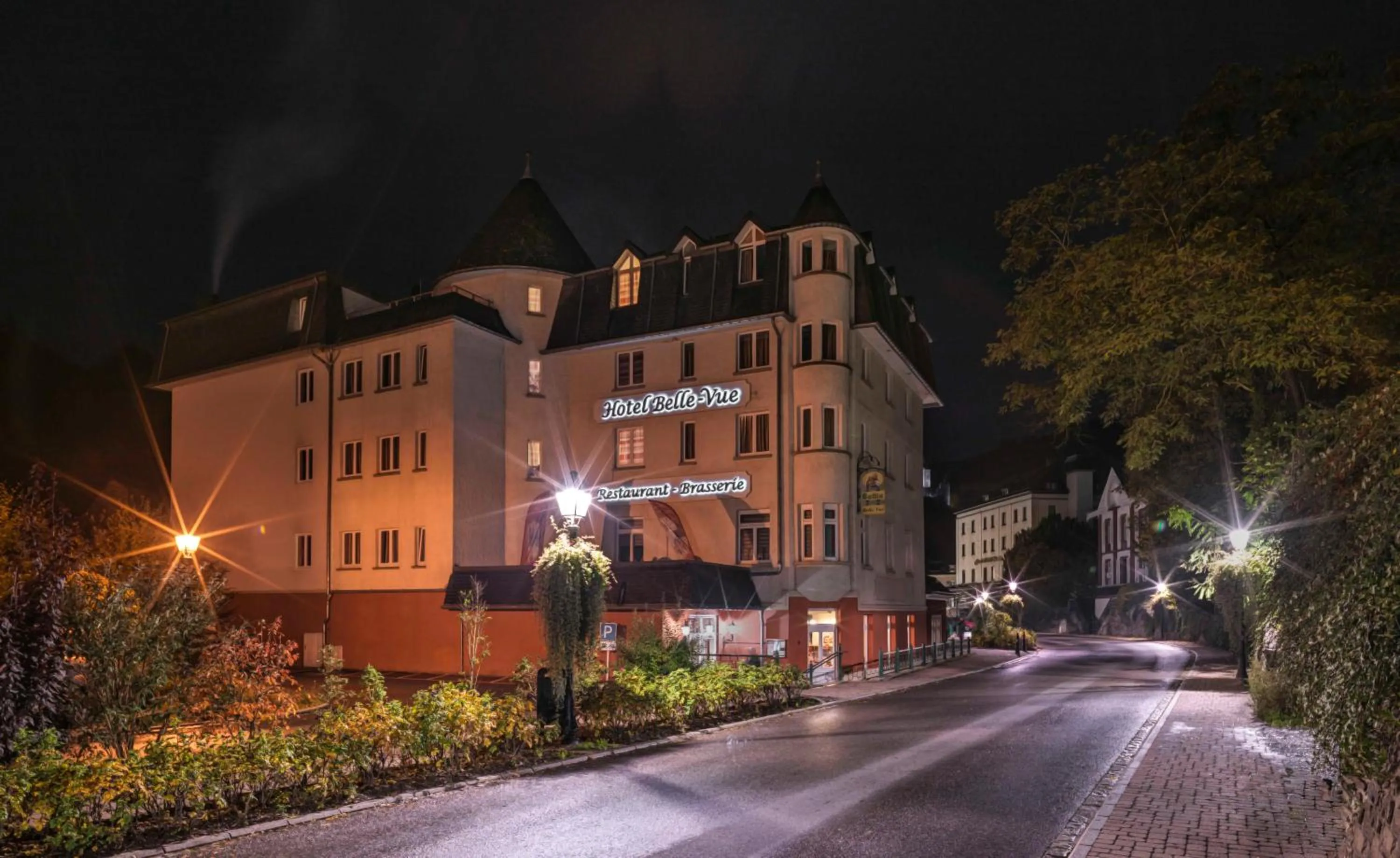 Property building in Hotel Belle Vue