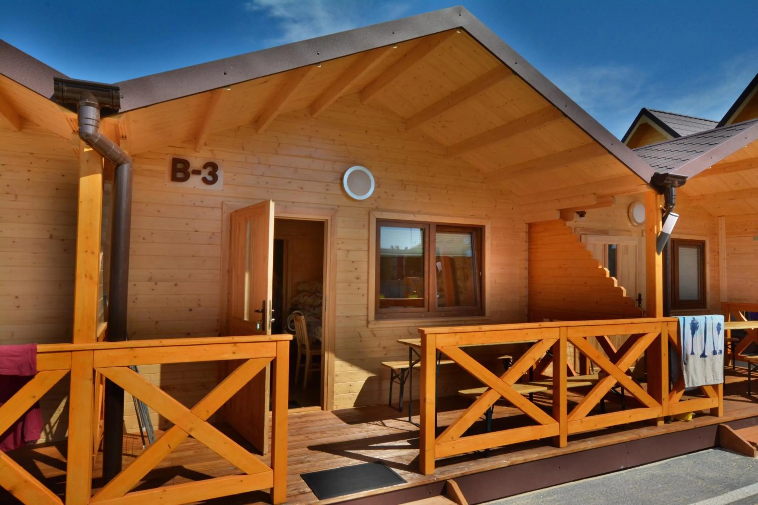 Property building in Tropikana Domki, Apartamenty