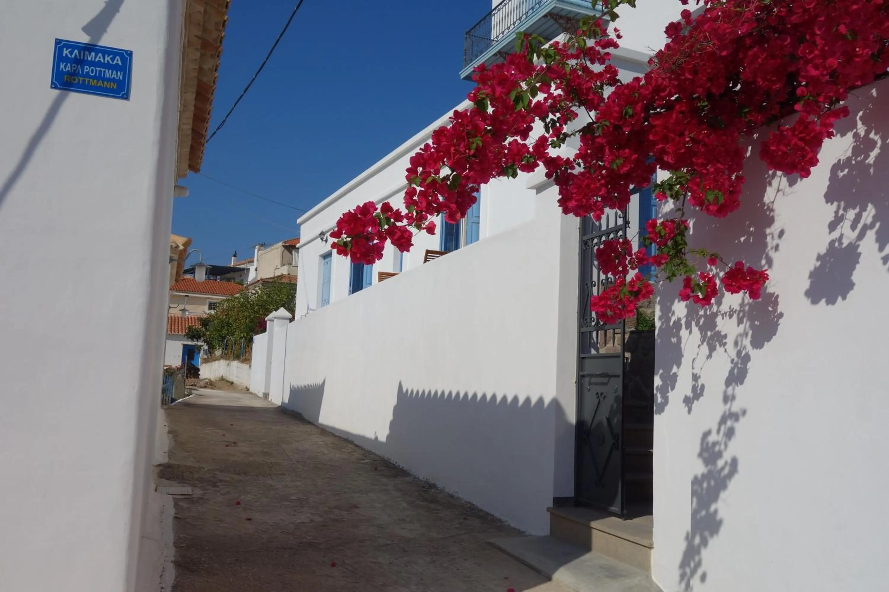Facade/entrance in Panoramic View