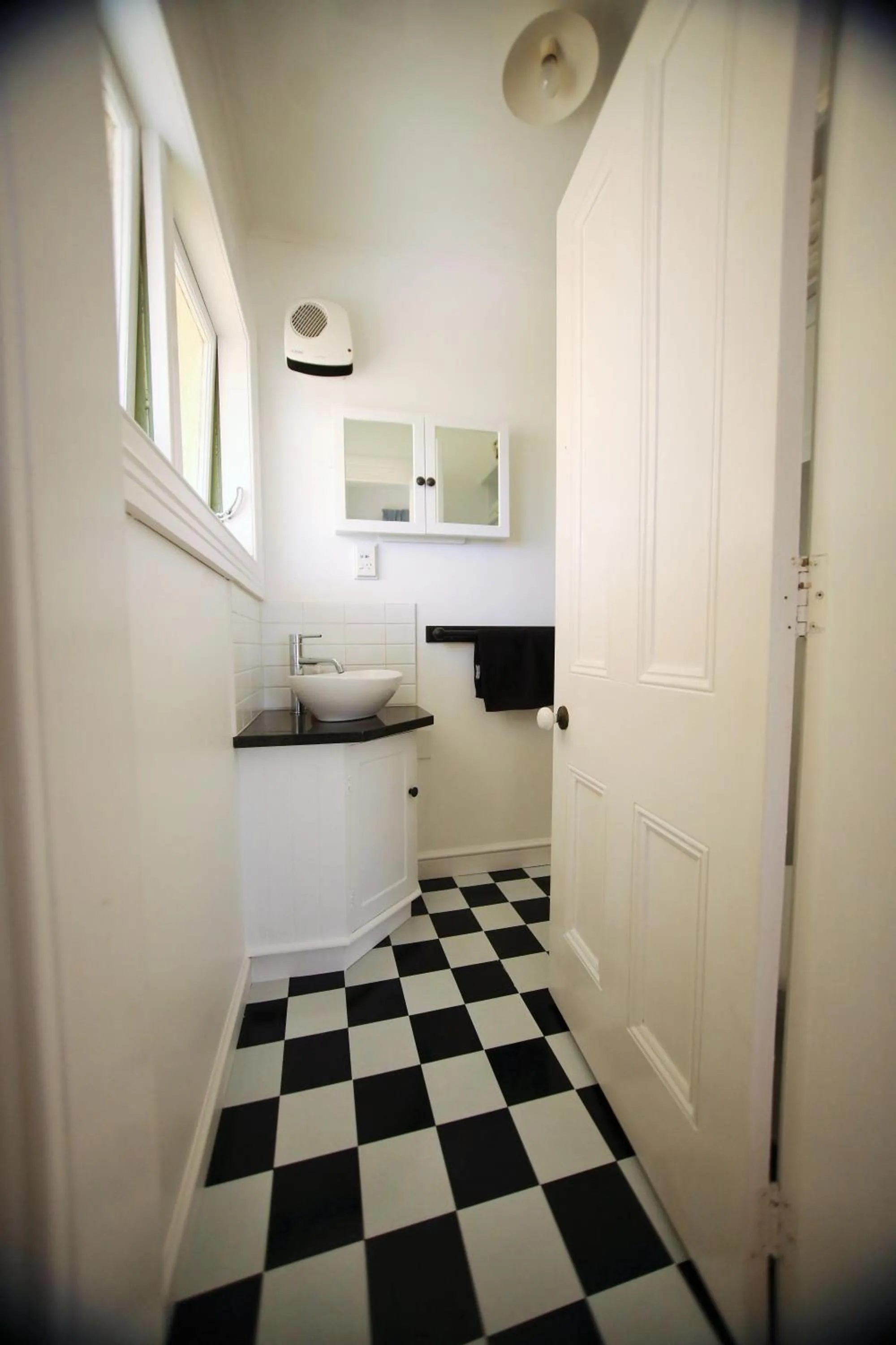 Bathroom in Regan House