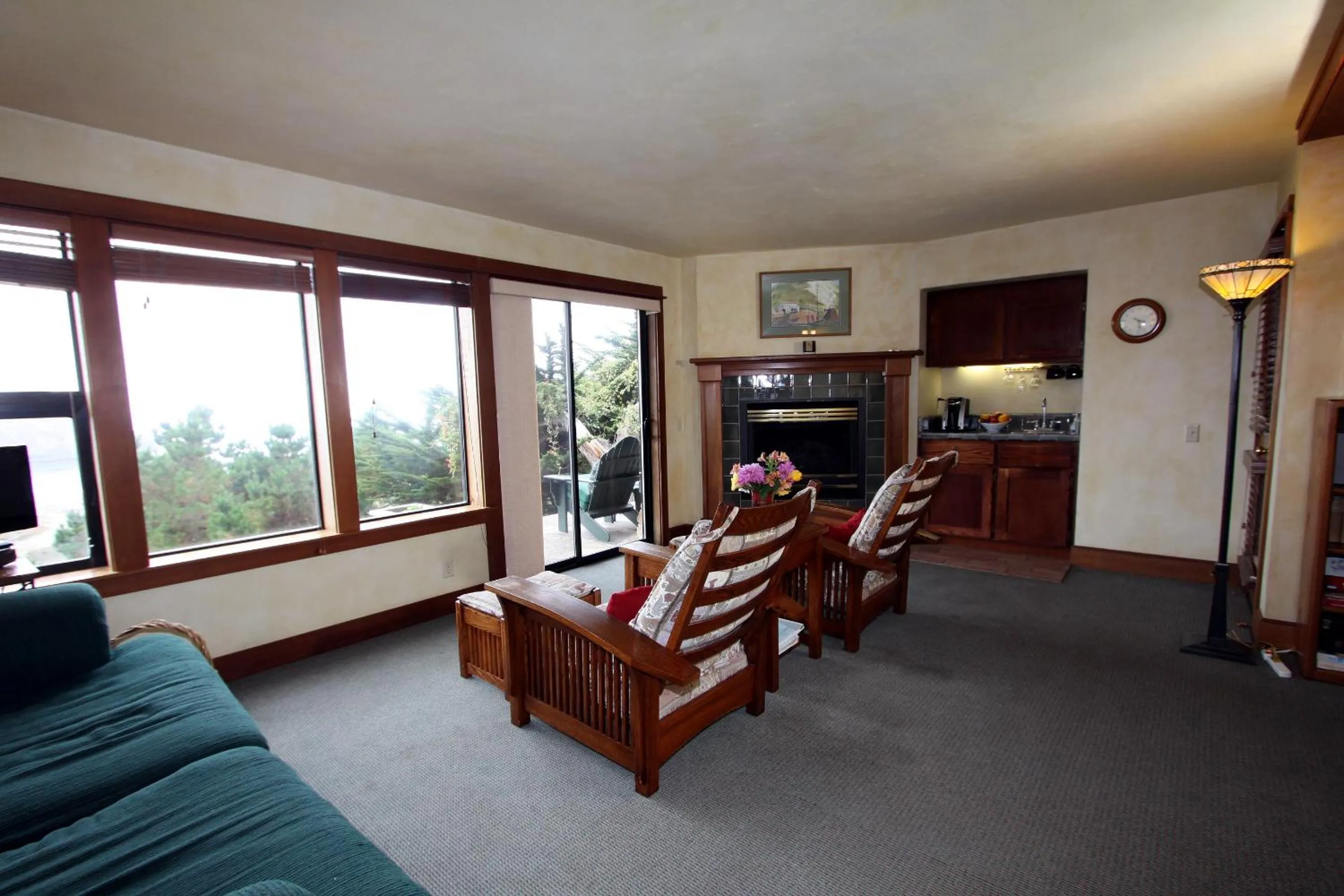 Seating area in Elk Cove Inn & Spa